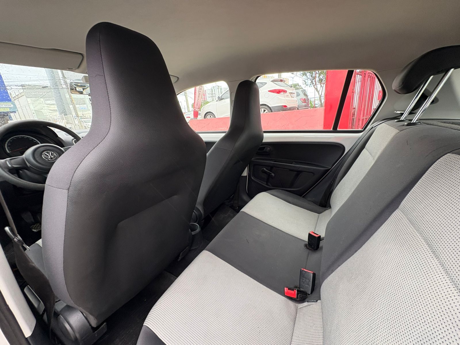 VOLKSWAGEN up take ma