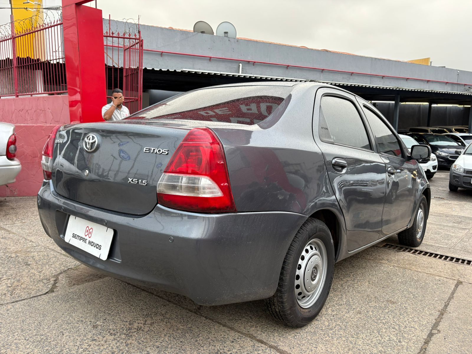 TOYOTA etios sd xs