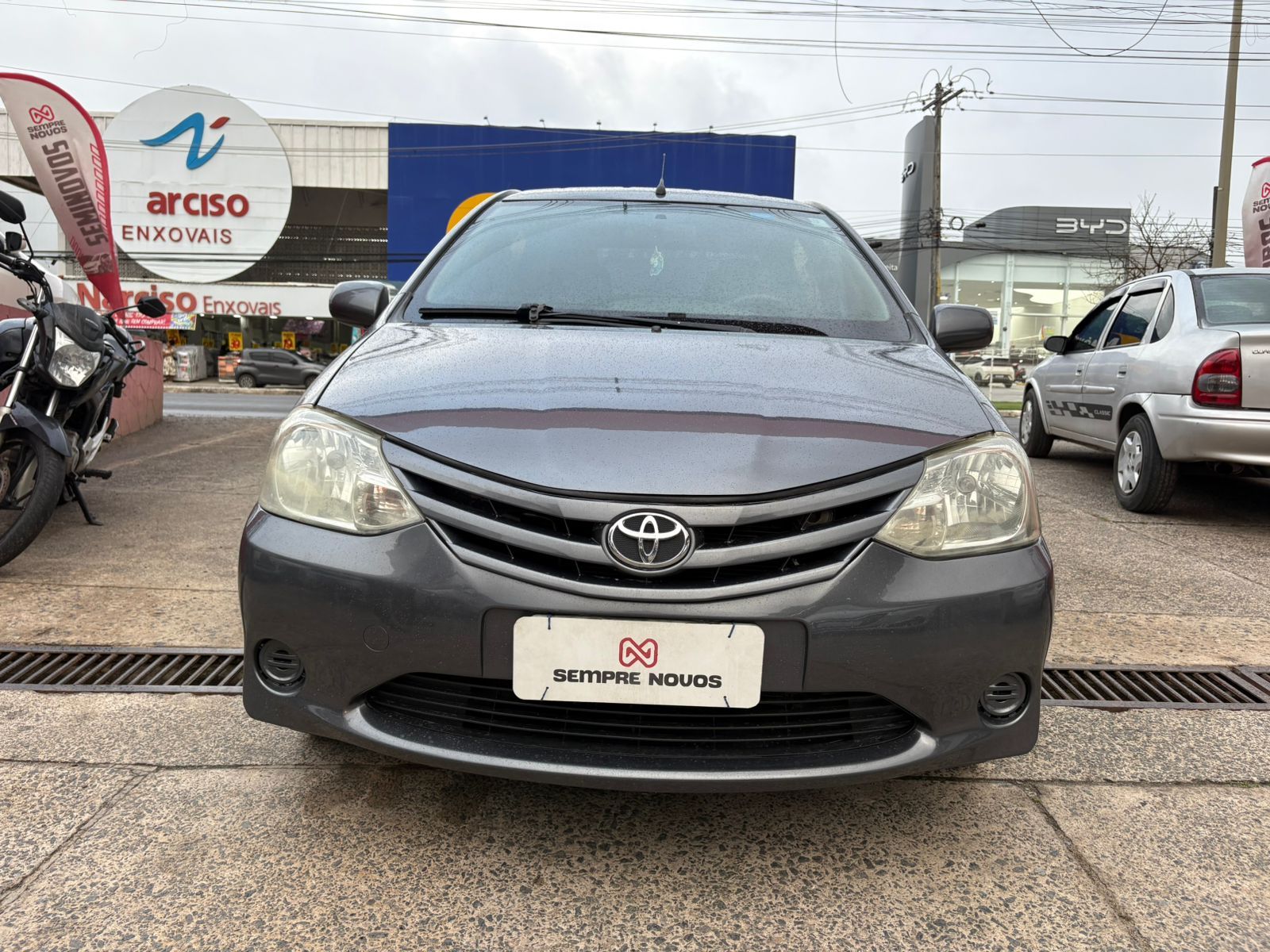 TOYOTA etios sd xs