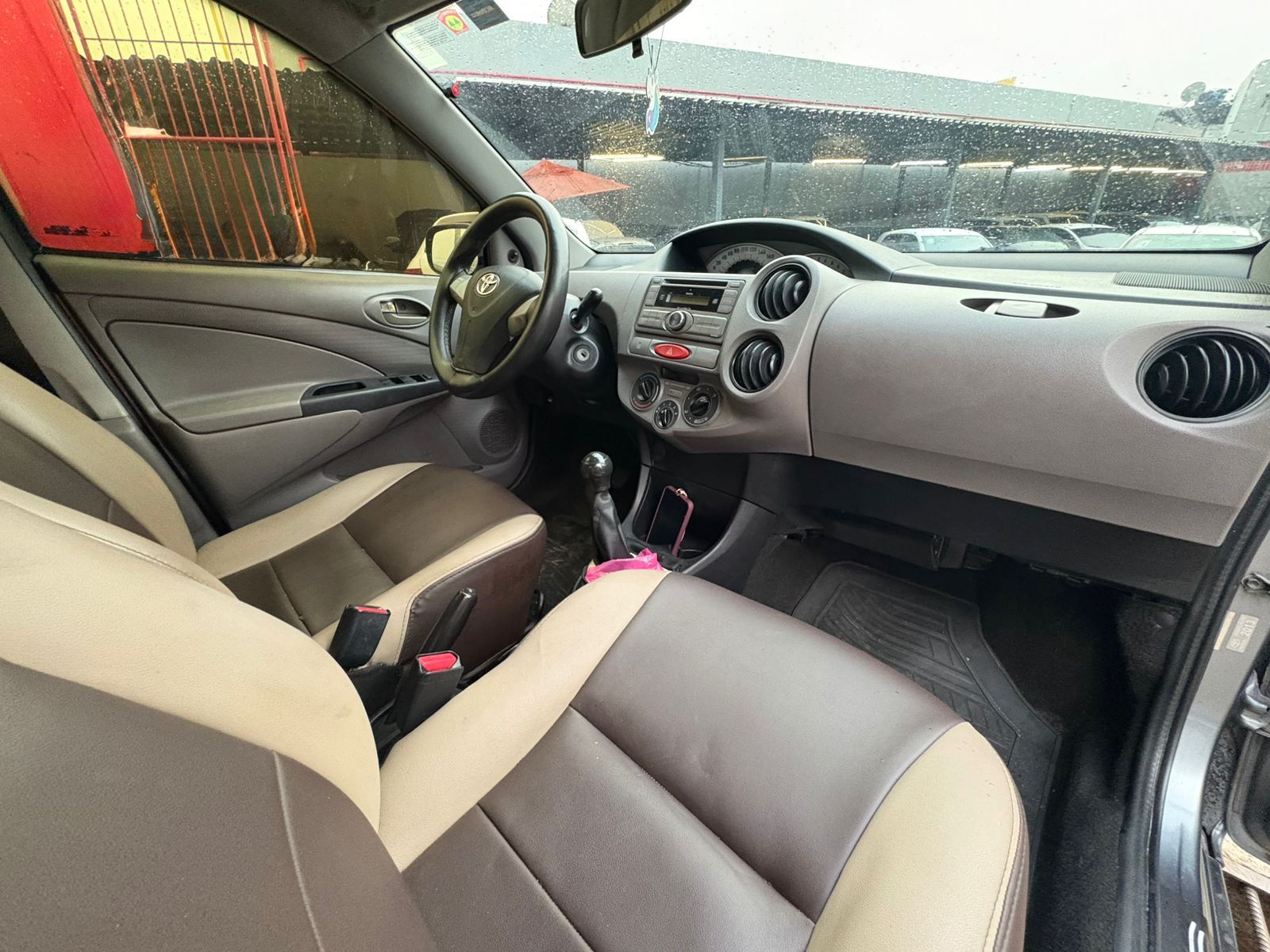 TOYOTA etios sd xs