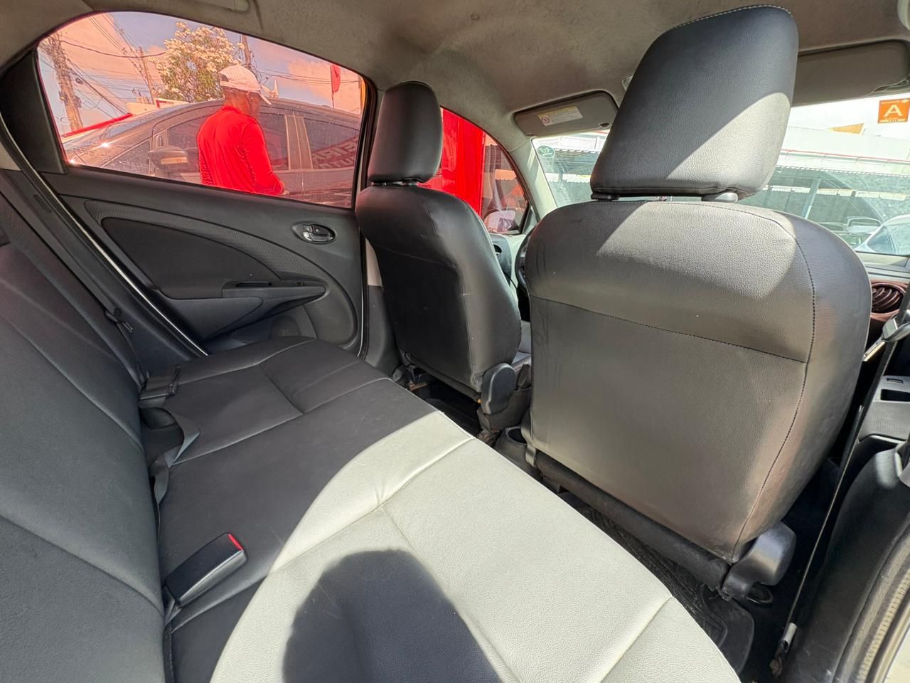 TOYOTA etios sd xls