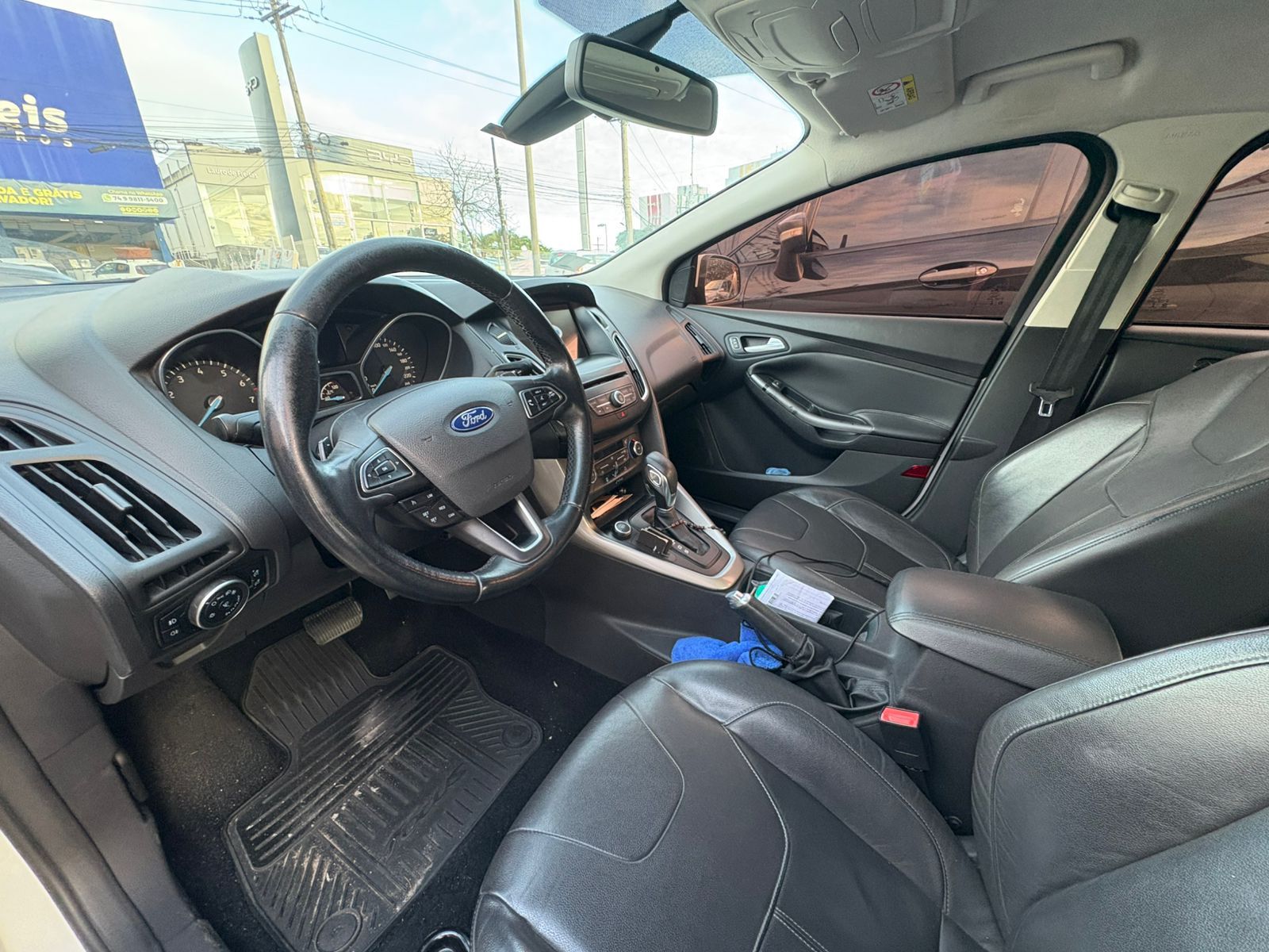 FORD focus se at 2.0sc