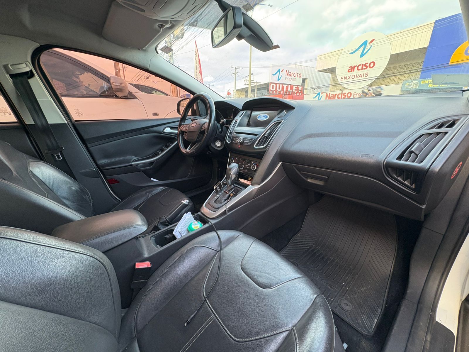 FORD focus se at 2.0sc