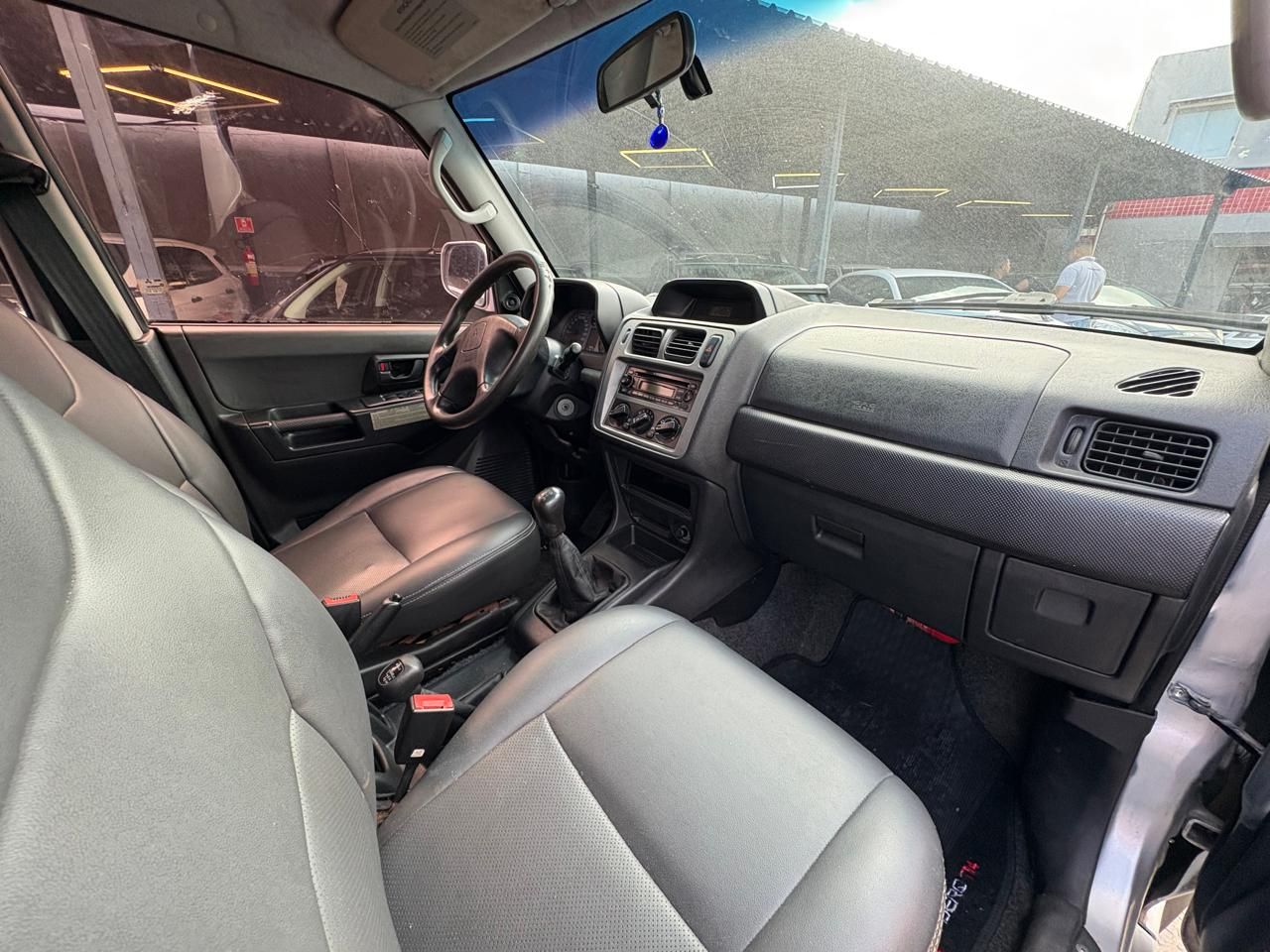 MITSUBISHI PAJERO TR4