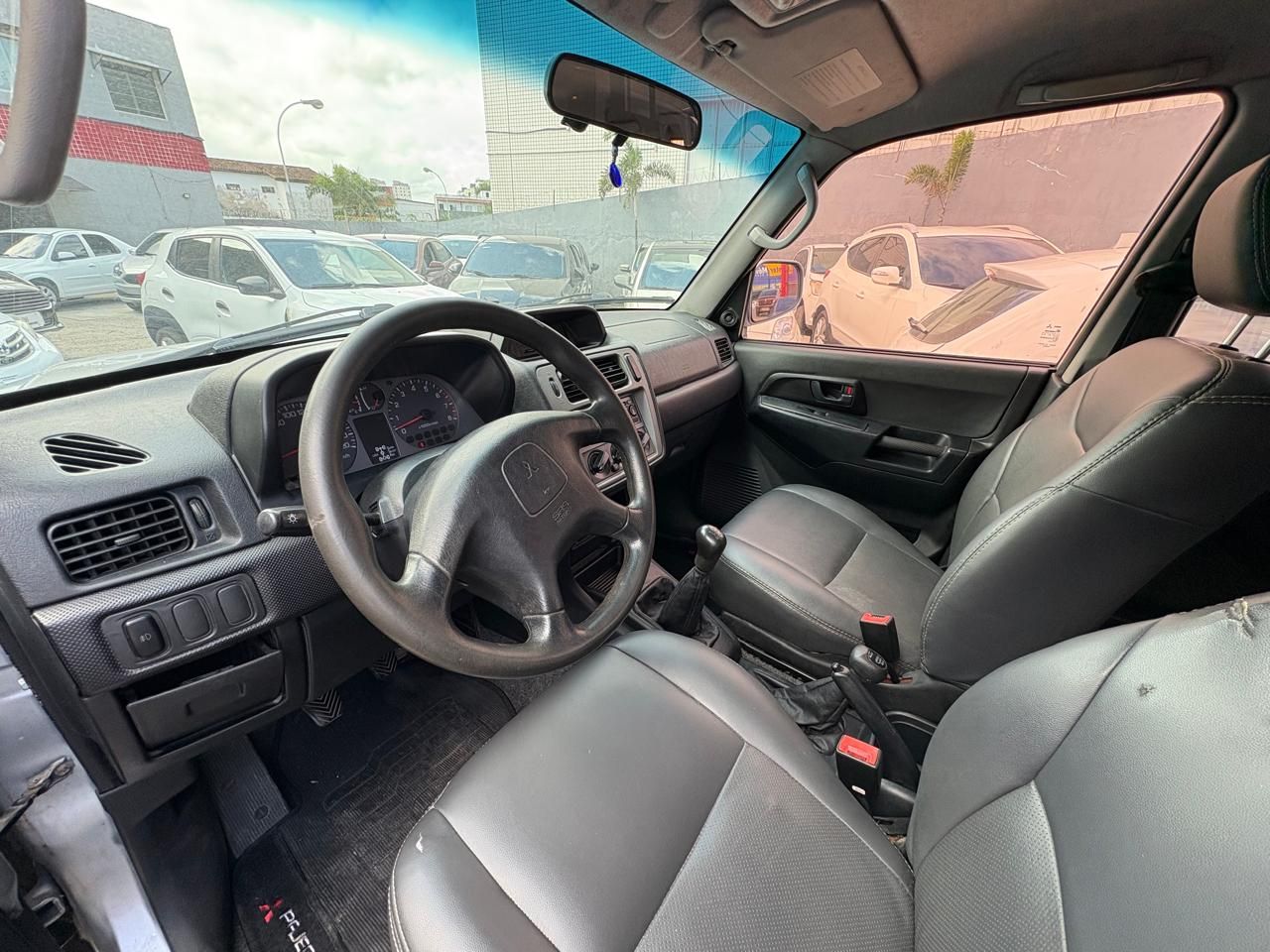 MITSUBISHI PAJERO TR4