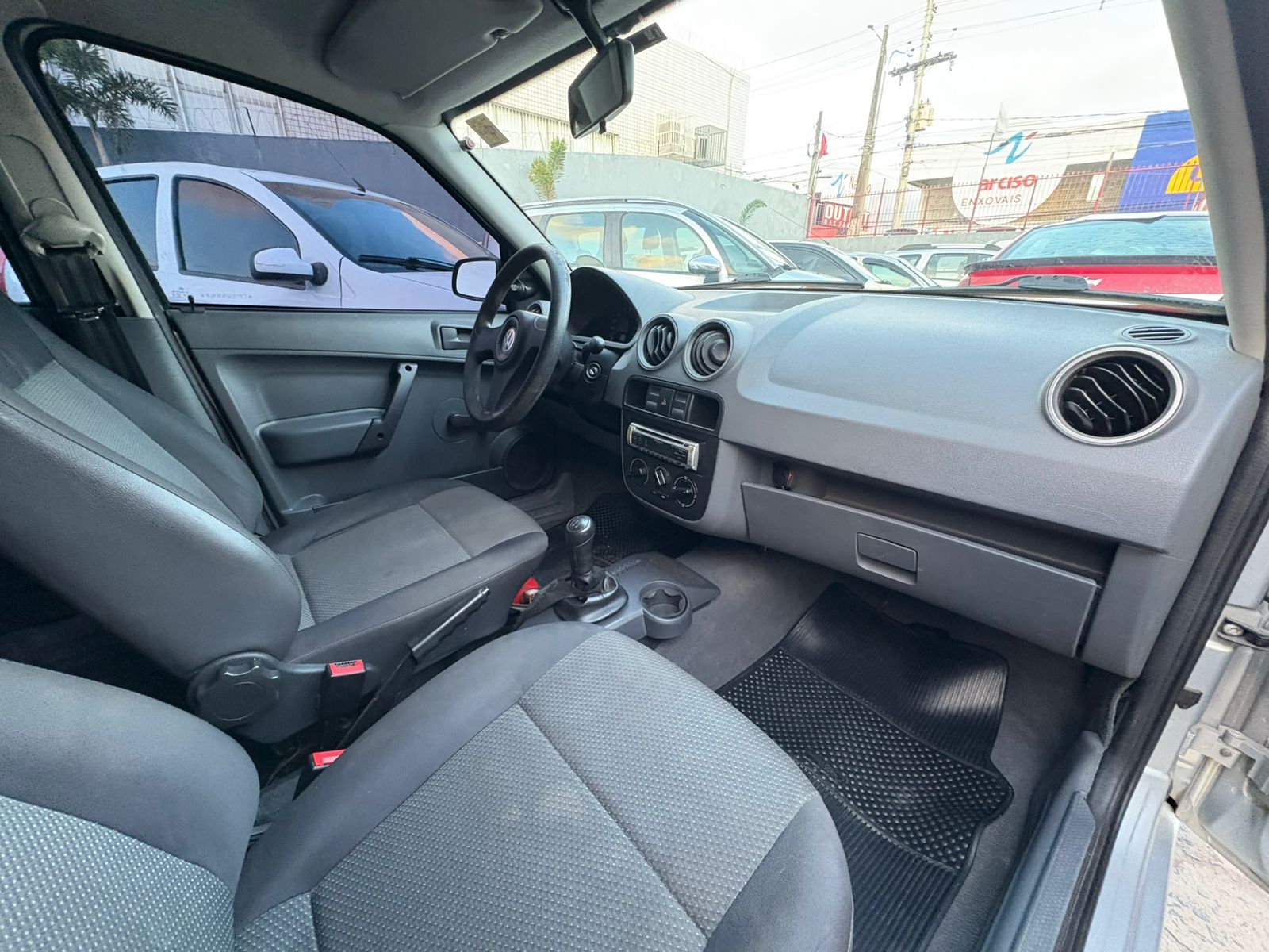VOLKSWAGEN gol 1.0 giv