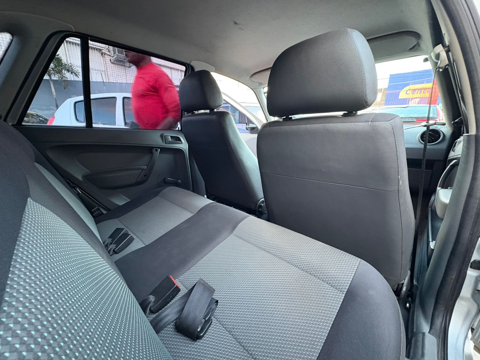 VOLKSWAGEN gol 1.0 giv