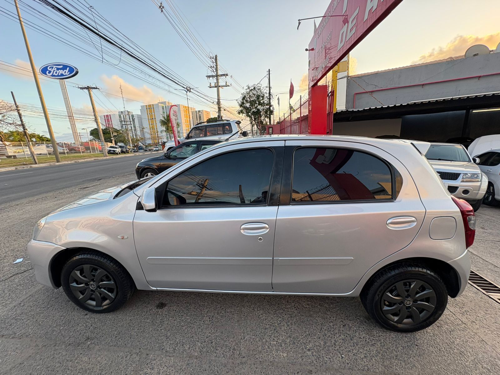 TOYOTA etios hb xs 15