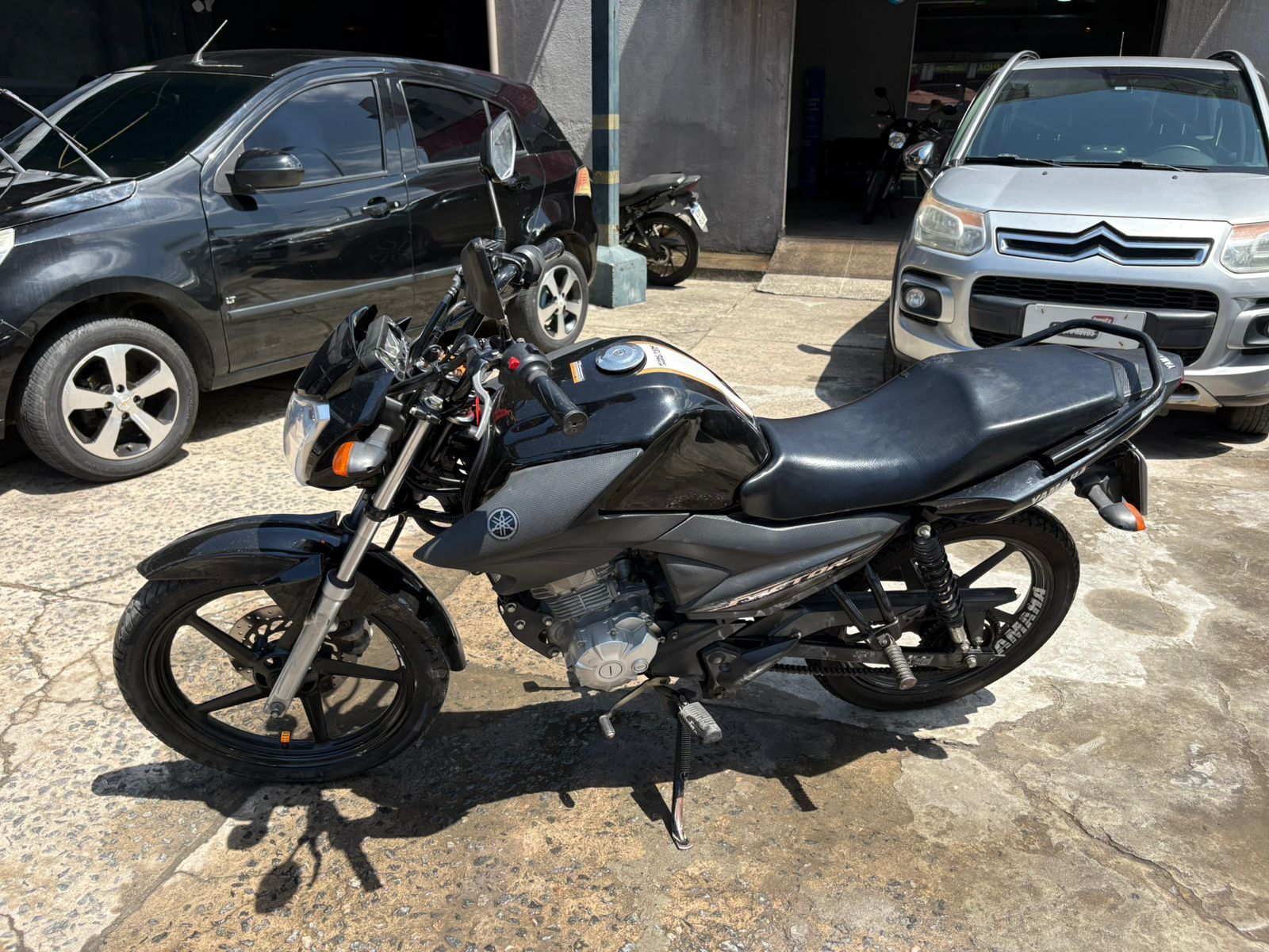 YAMAHA ybr125i factor ed