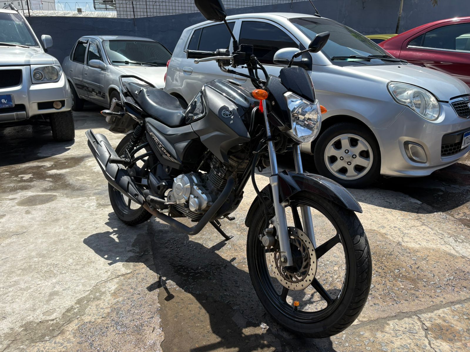 YAMAHA ybr125i factor ed