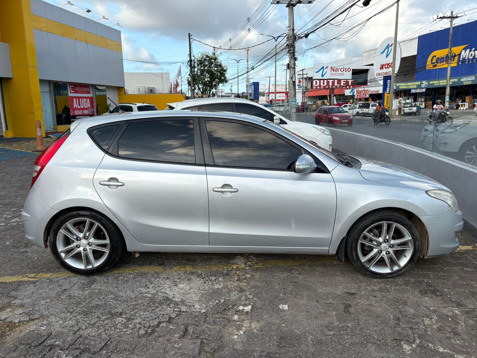 HYUNDAI i30 2.0