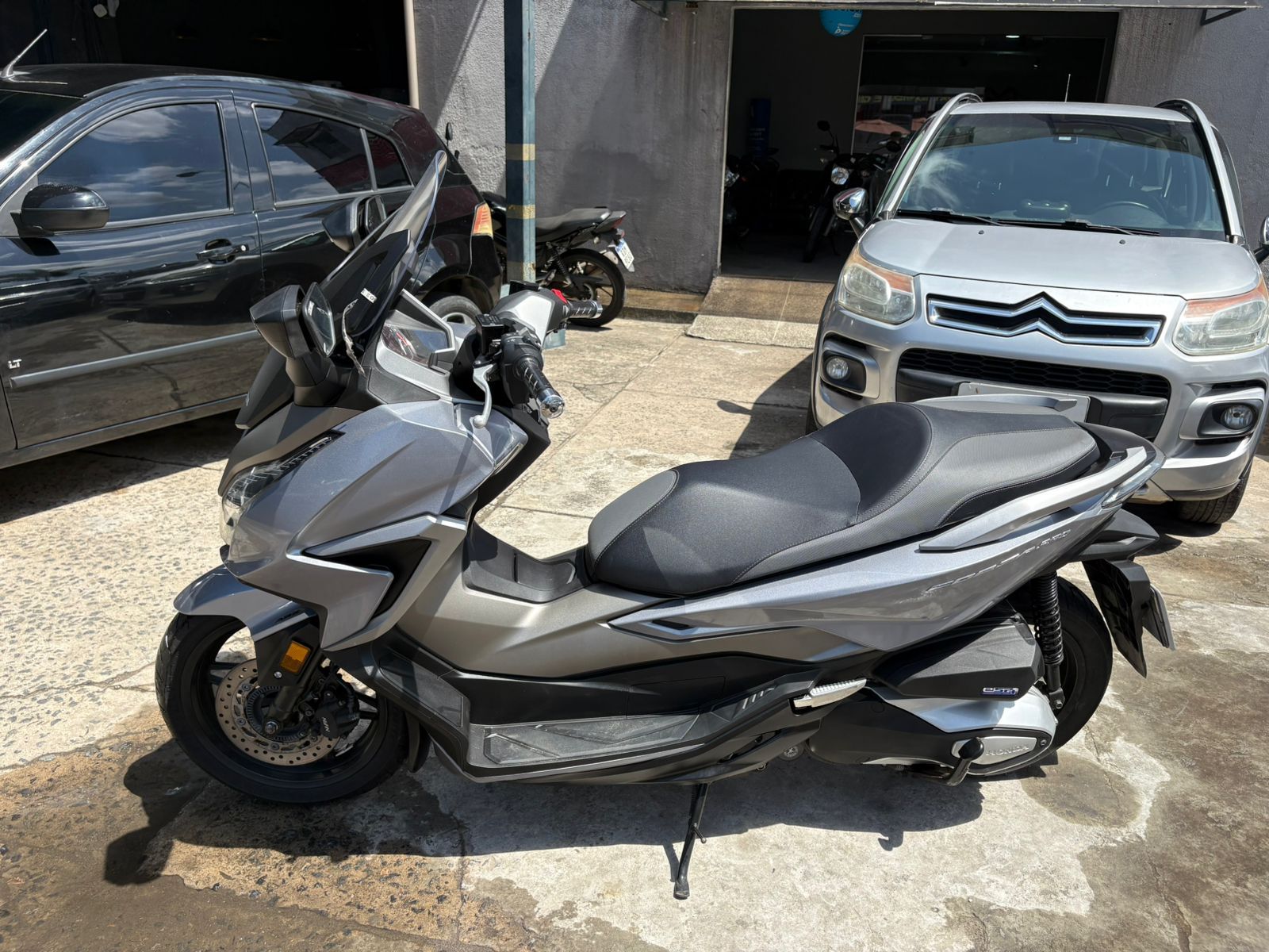 HONDA forza 350