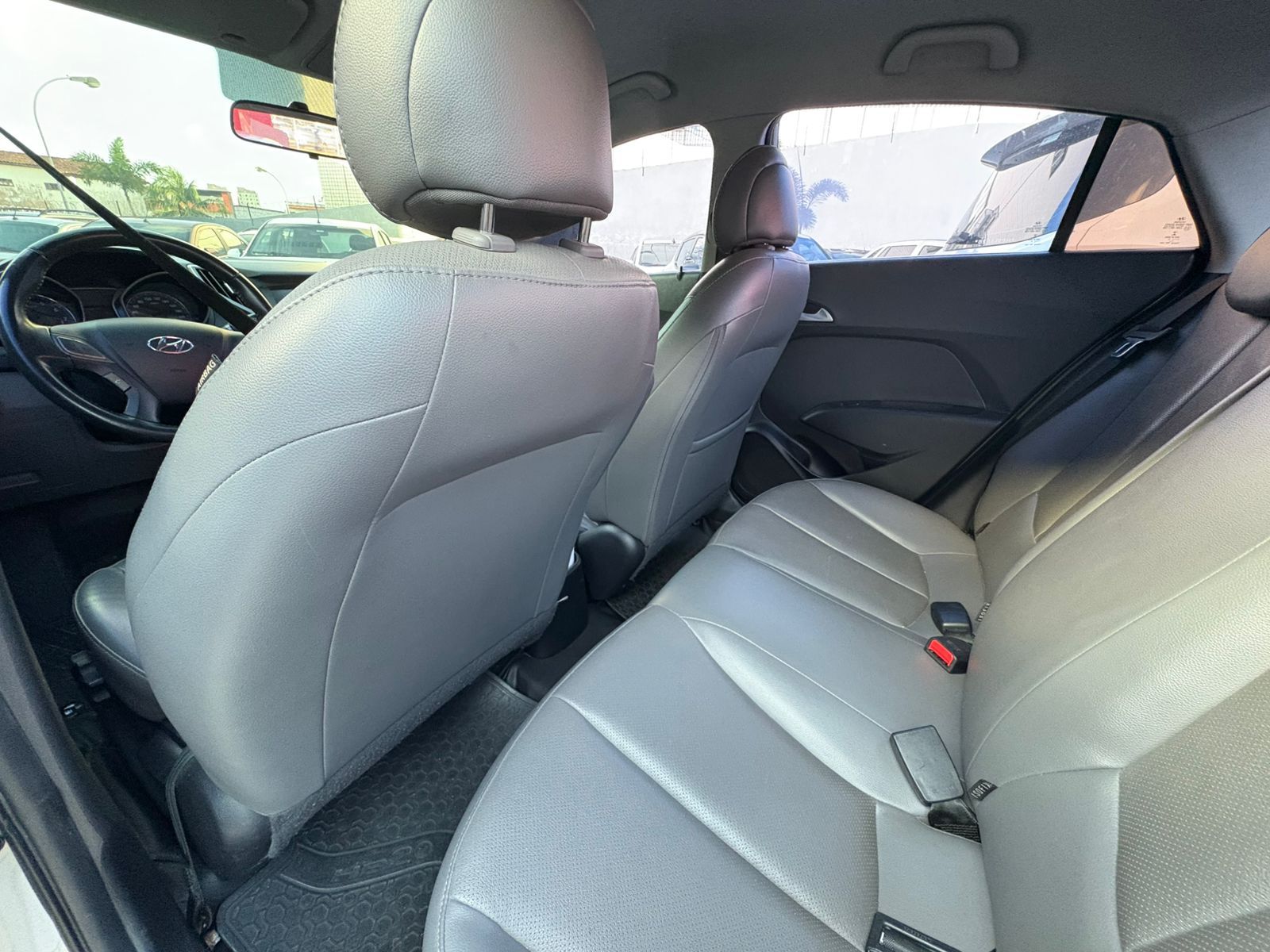 HYUNDAI hb20 x 1.6 16v premium automatico