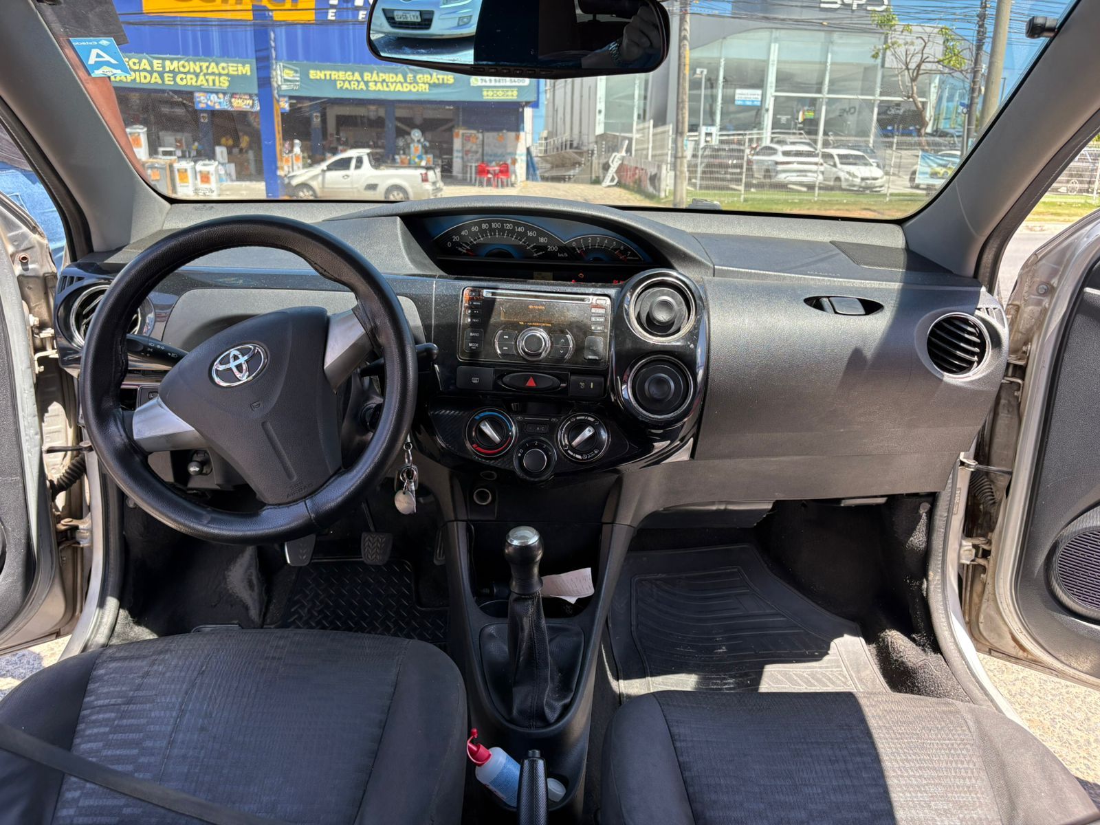 TOYOTA etios sd xs