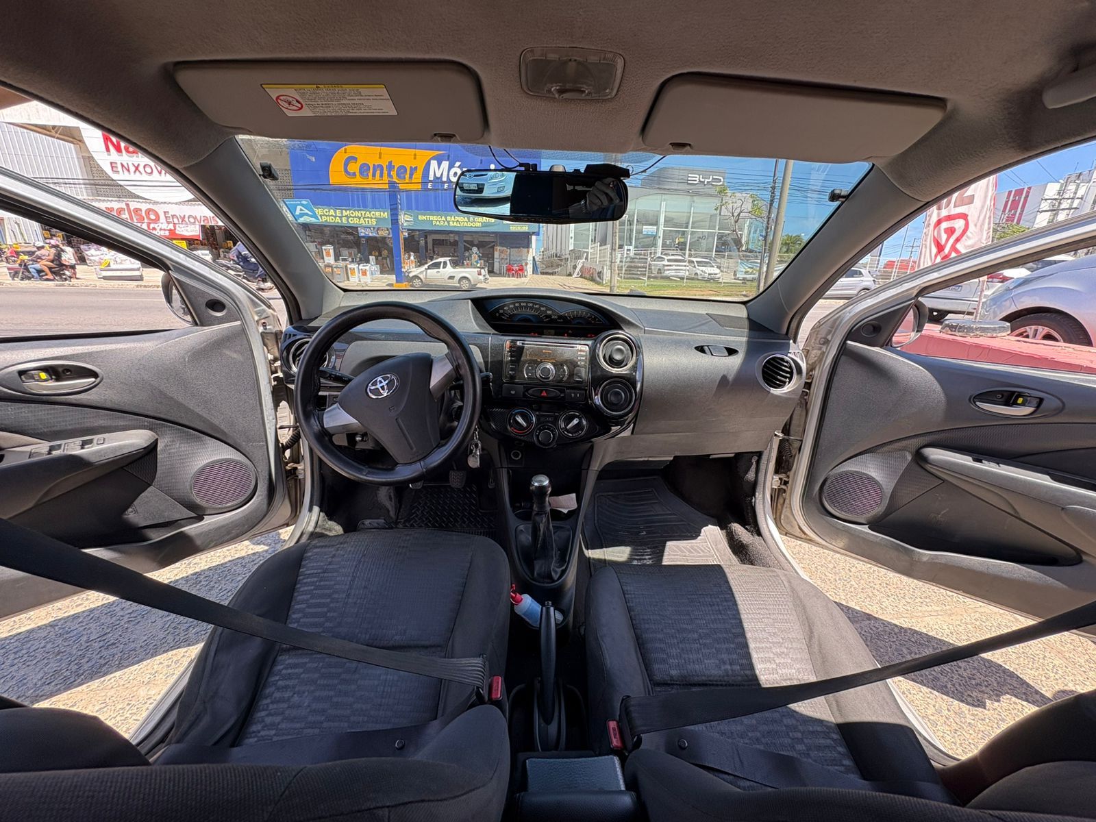 TOYOTA etios sd xs