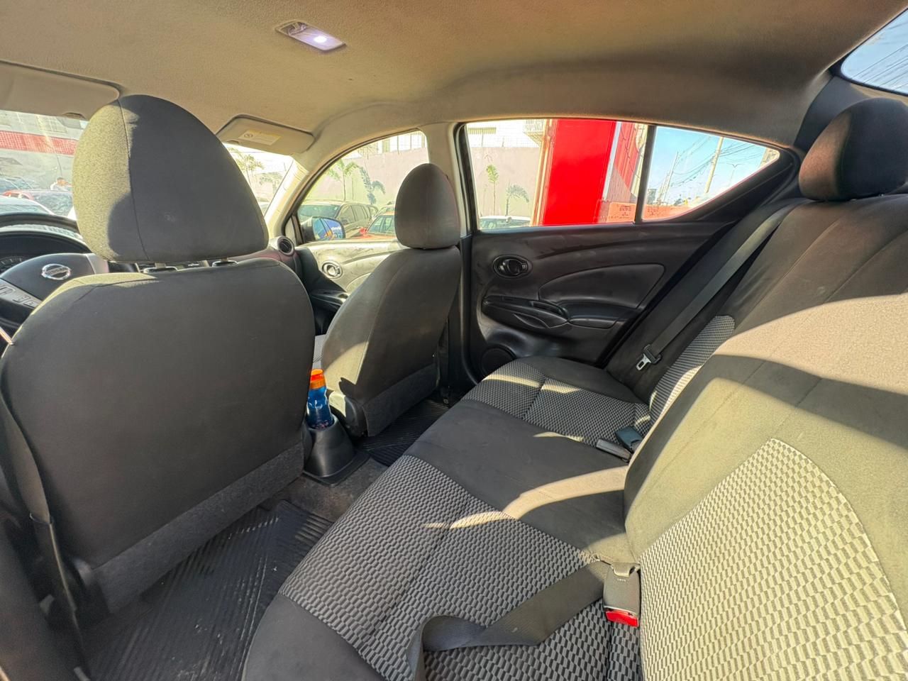 NISSAN versa 10