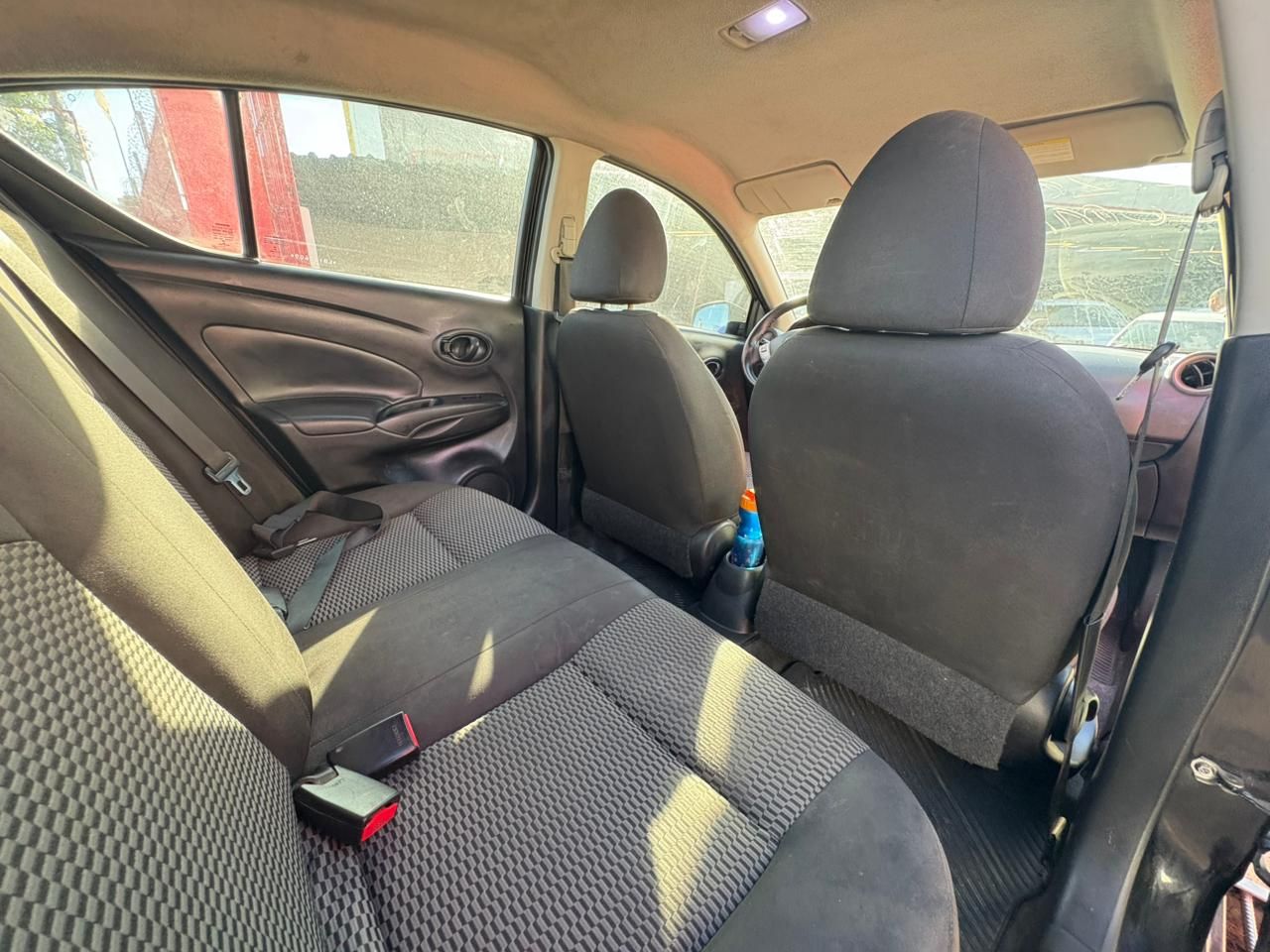 NISSAN versa 10