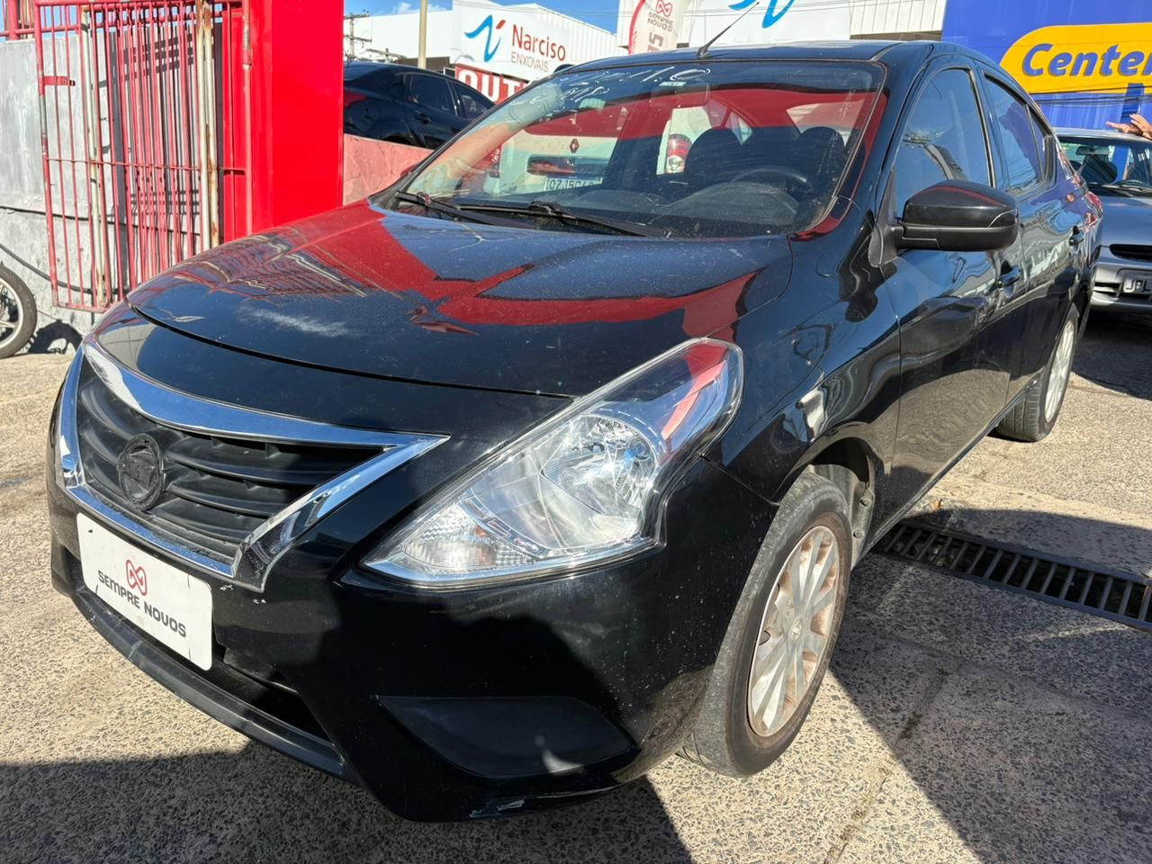 NISSAN versa 10