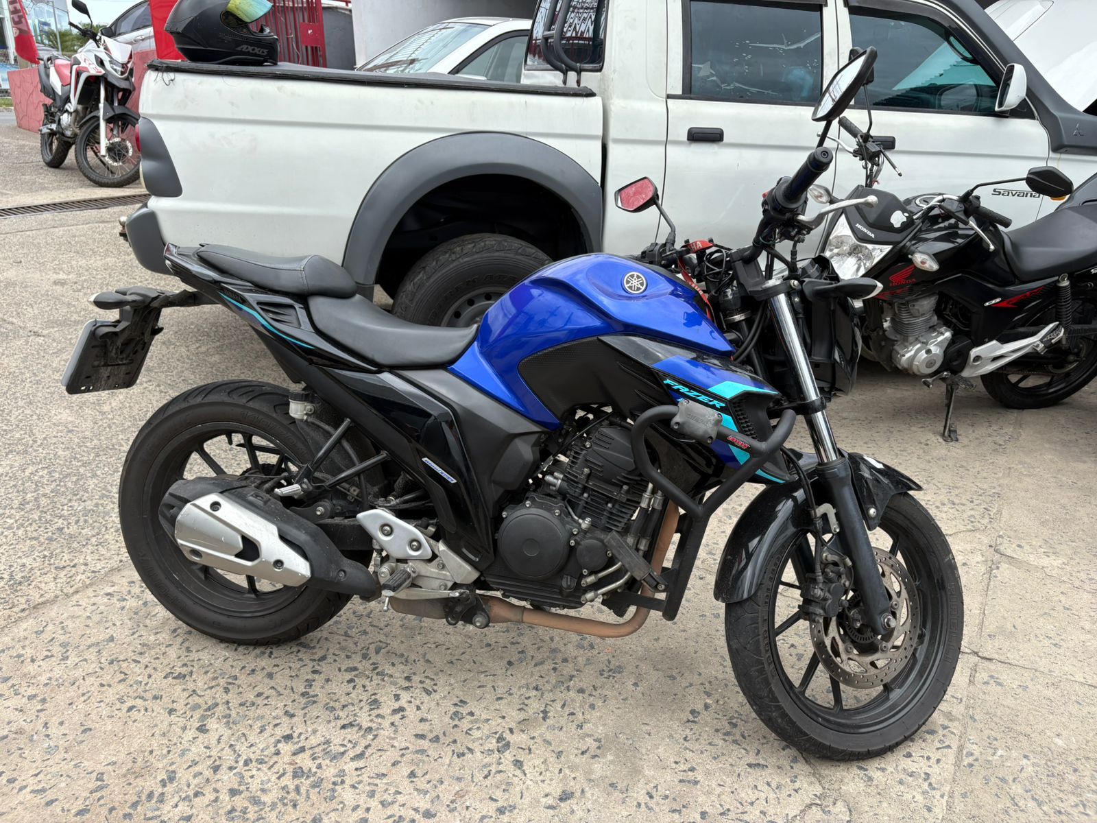 YAMAHA fz25 fazer