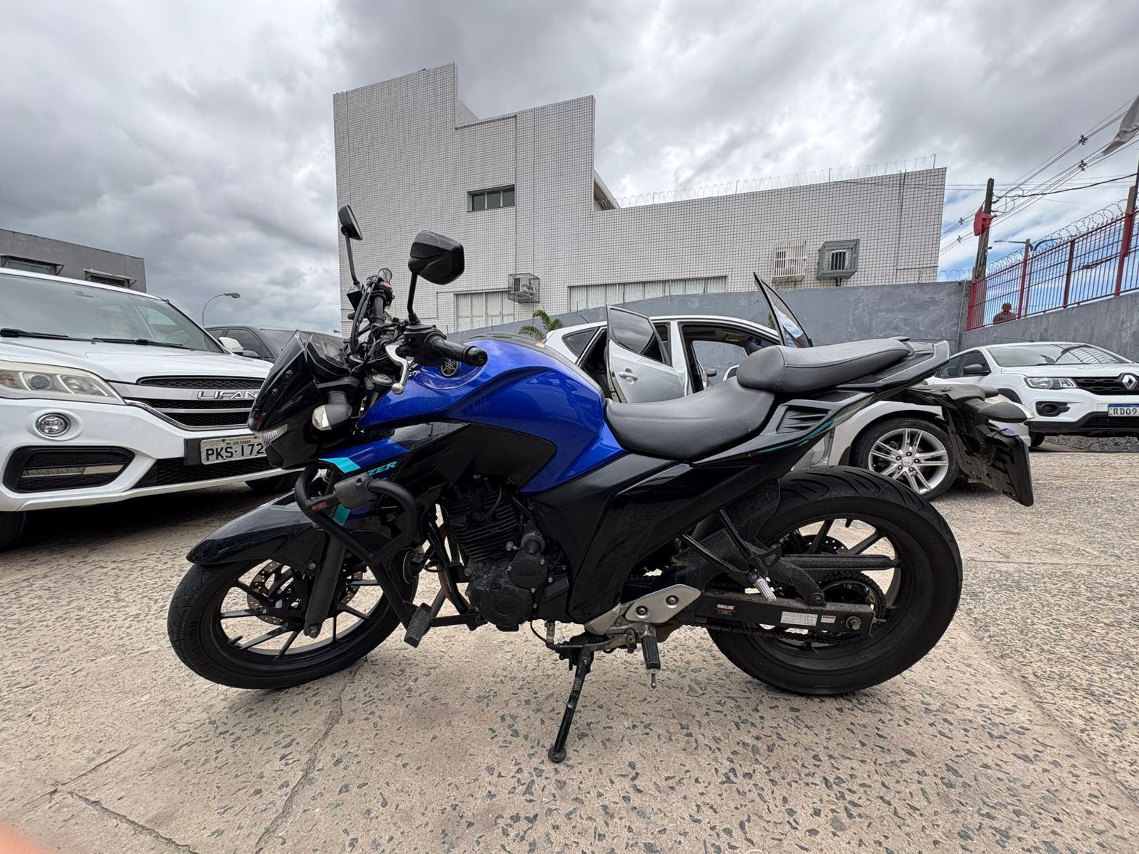 YAMAHA fz25 fazer