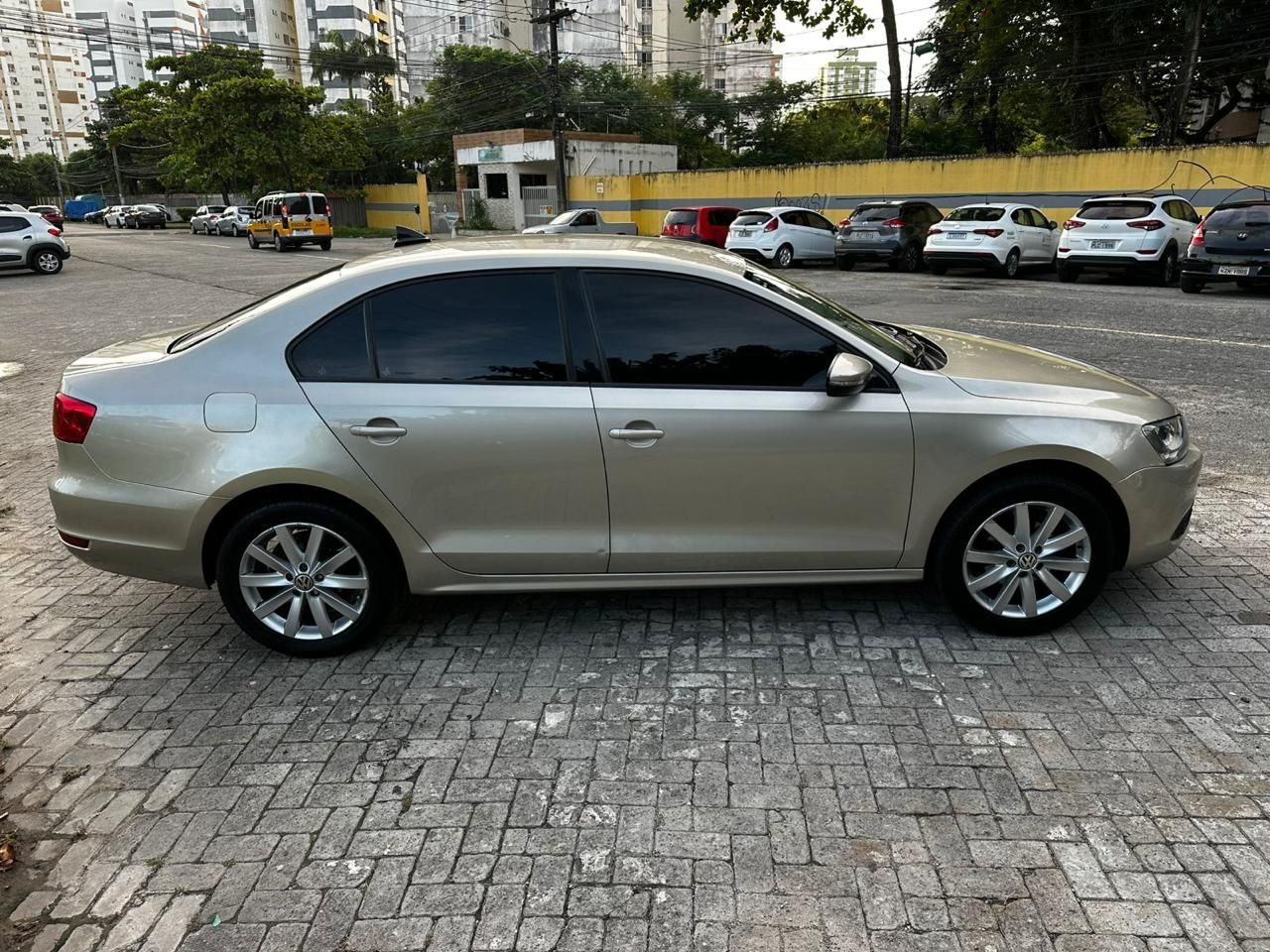 VOLKSWAGEN jetta 2.0