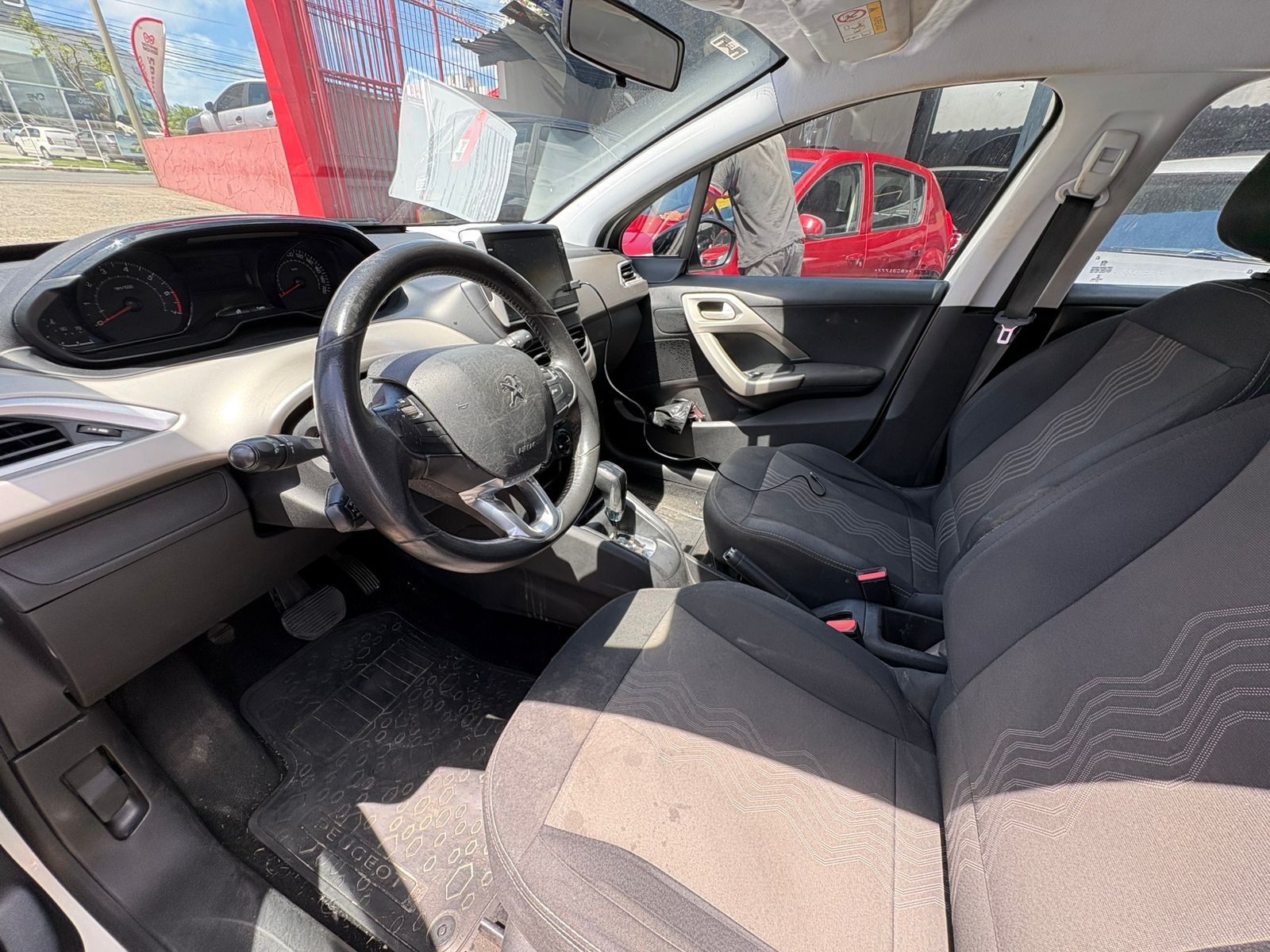 PEUGEOT 2008 allure eat6