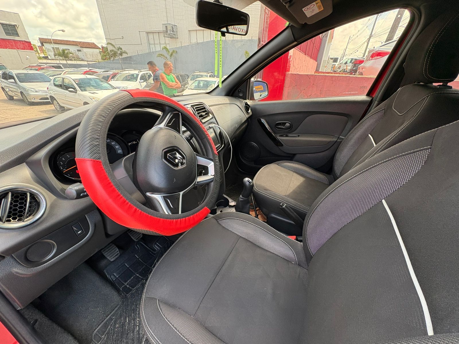 RENAULT sandero zen10mt