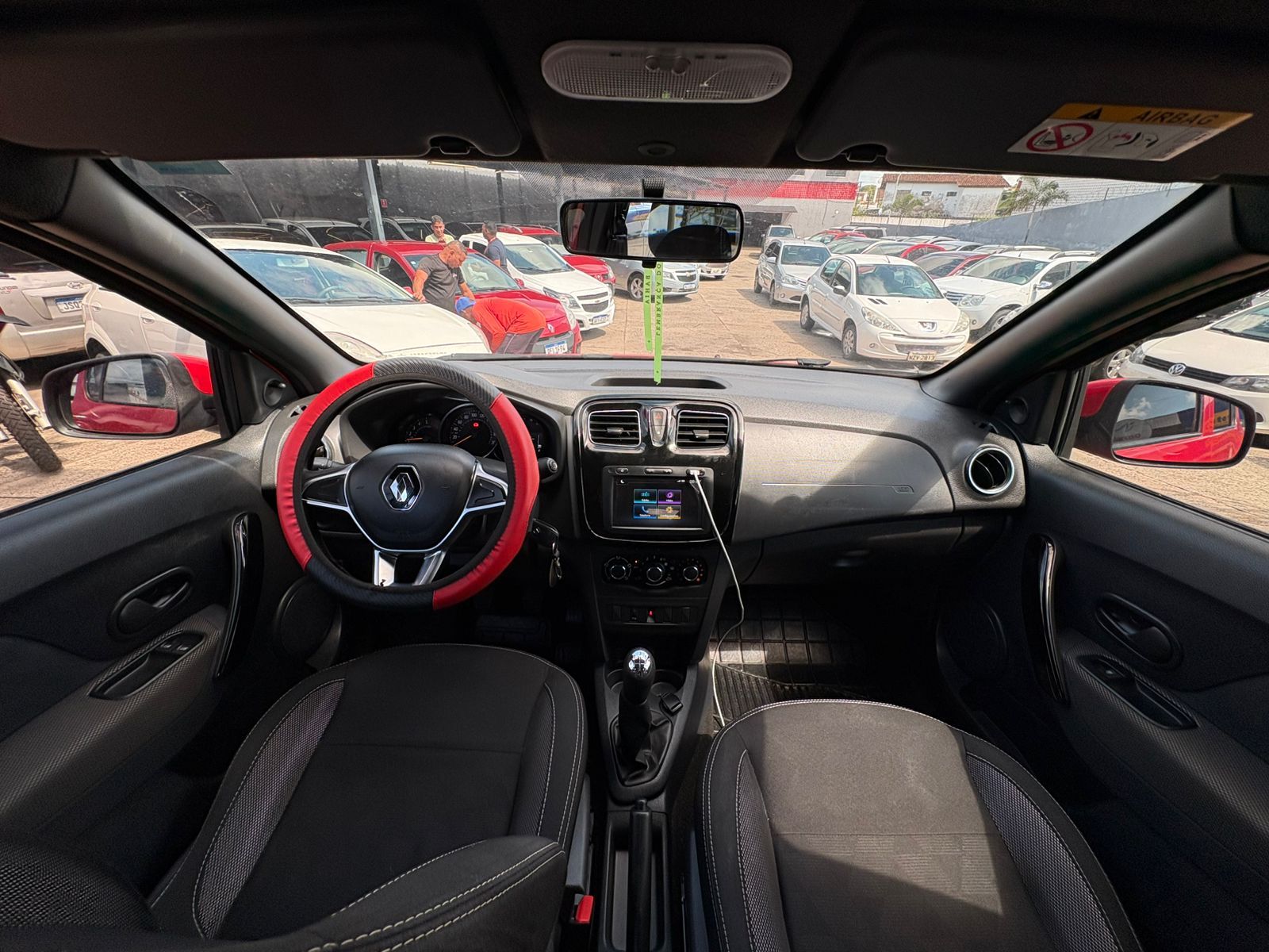 RENAULT sandero zen10mt