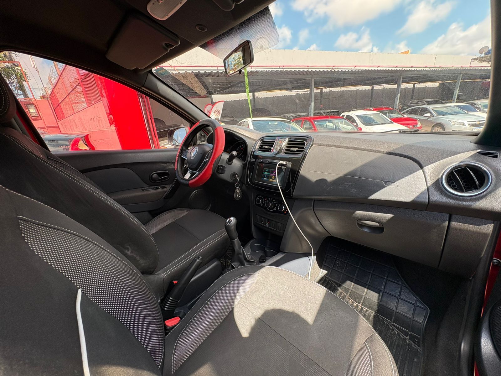 RENAULT sandero zen10mt