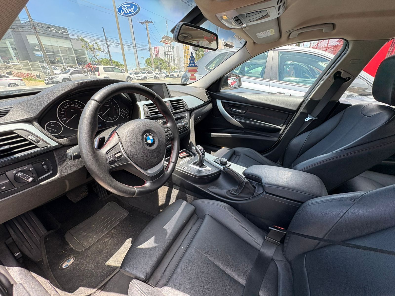 BMW 320i active flex