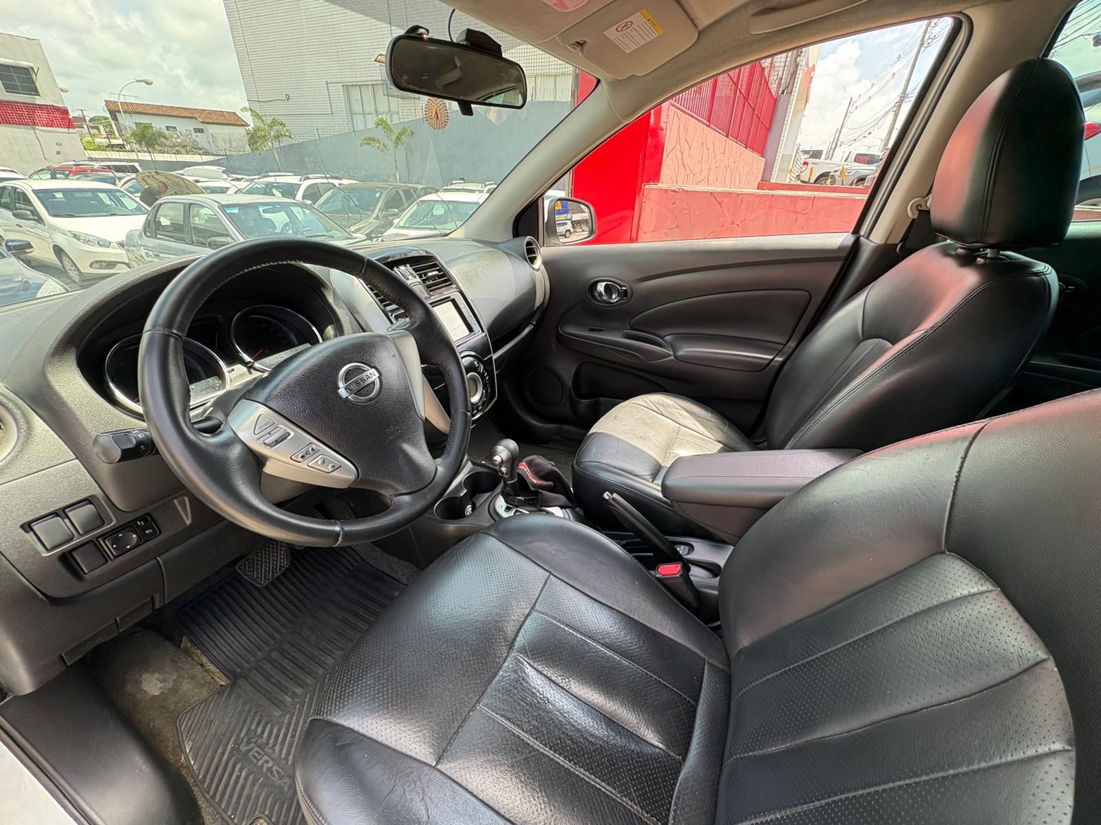 NISSAN versa 16sl cvt