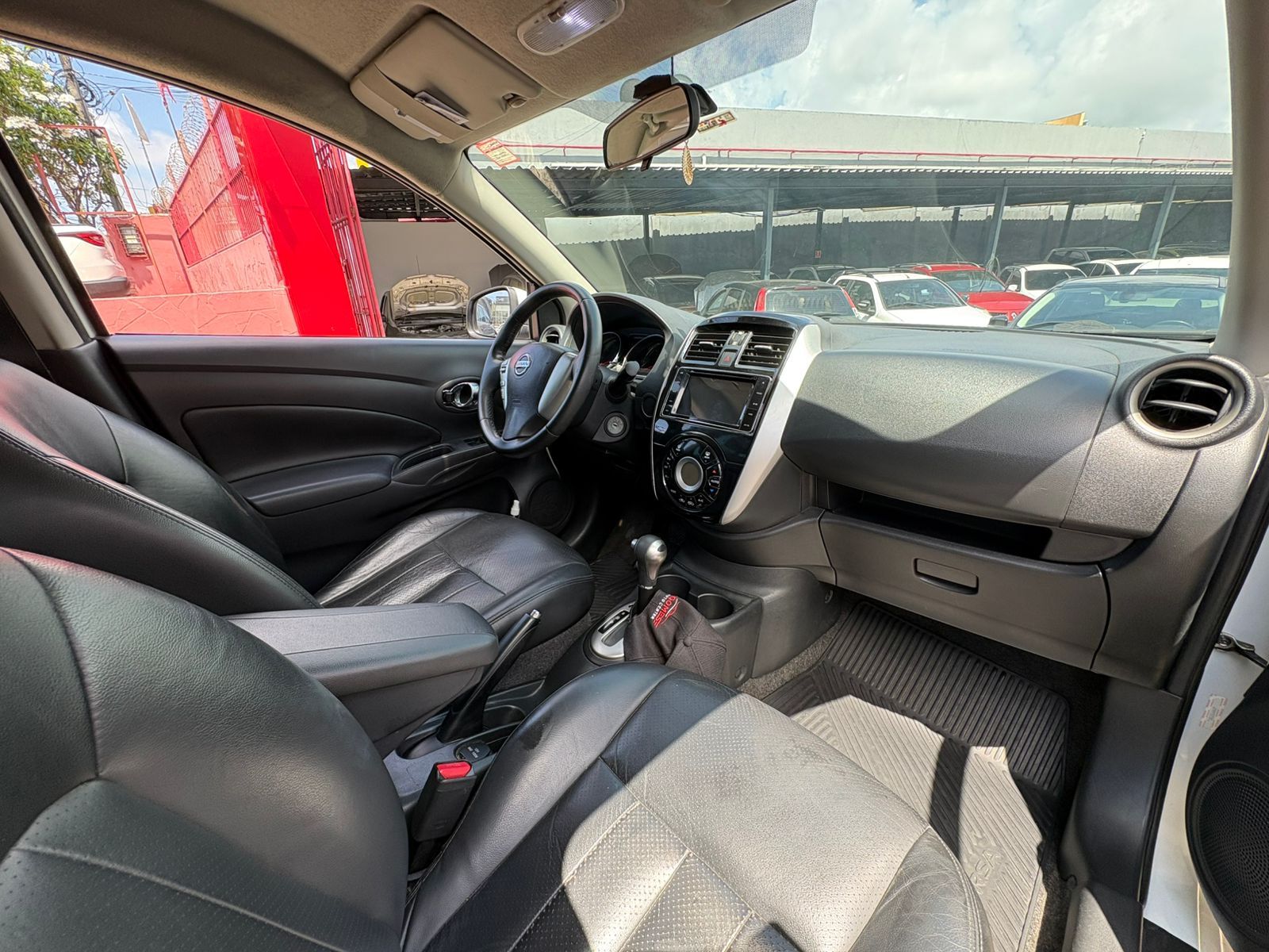 NISSAN versa 16sl cvt