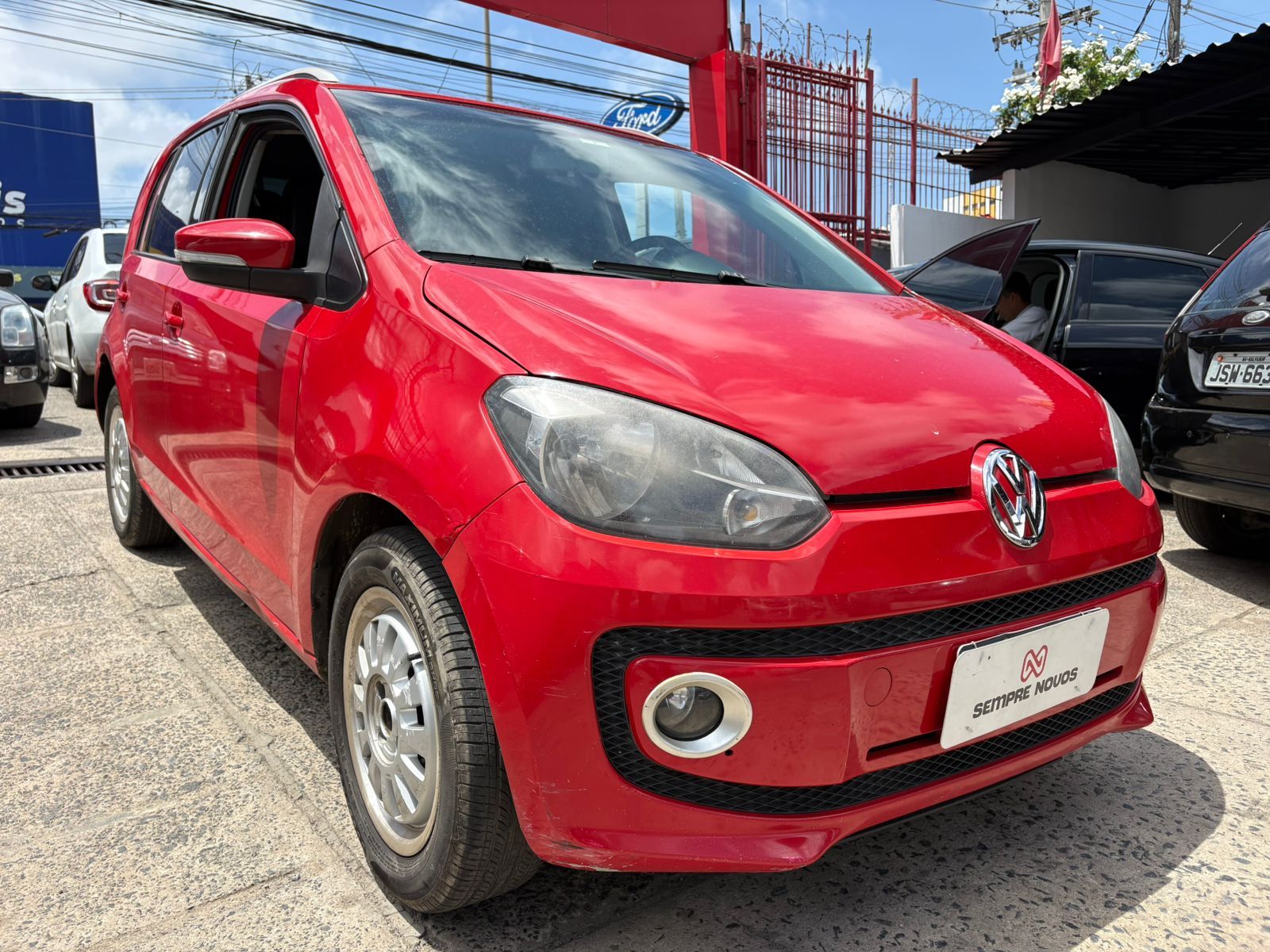 VOLKSWAGEN up black white red ma