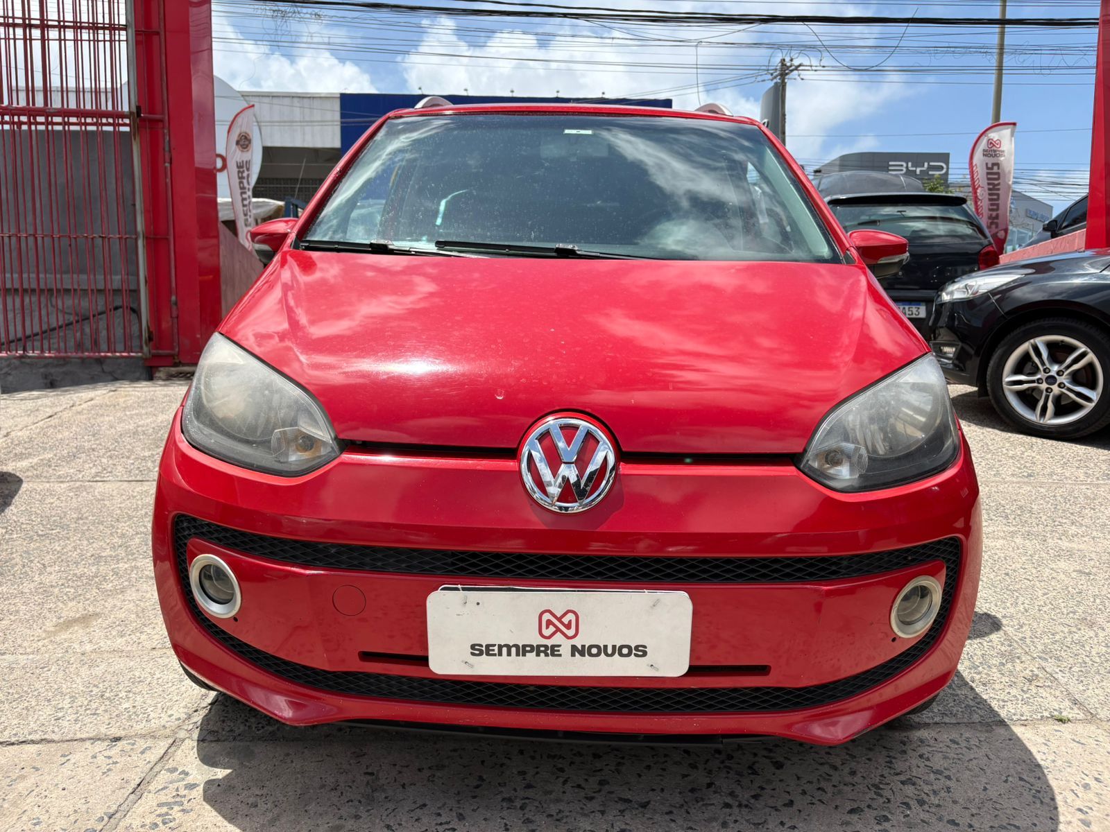 VOLKSWAGEN up black white red ma