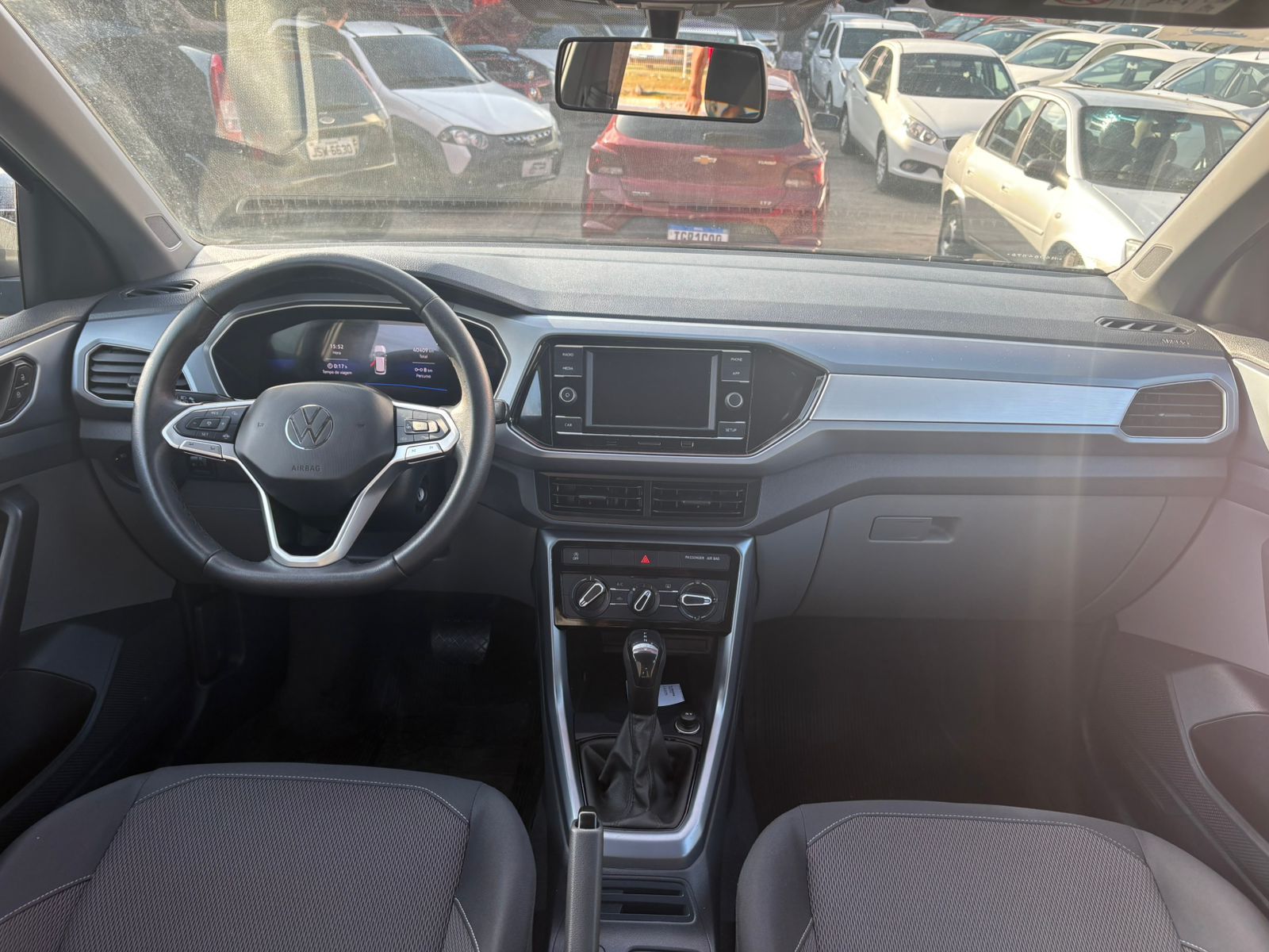 VOLKSWAGEN t cross tsi