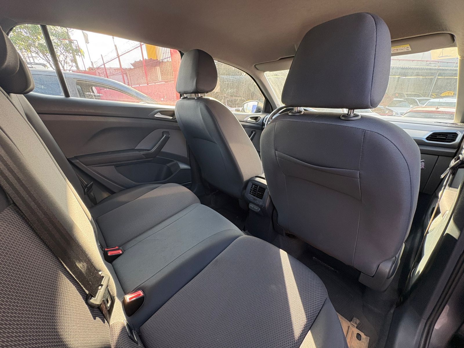 VOLKSWAGEN t cross tsi