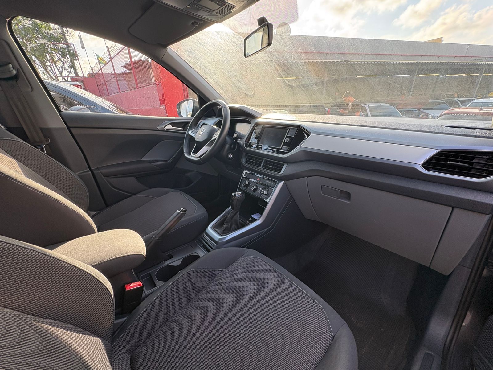 VOLKSWAGEN t cross tsi