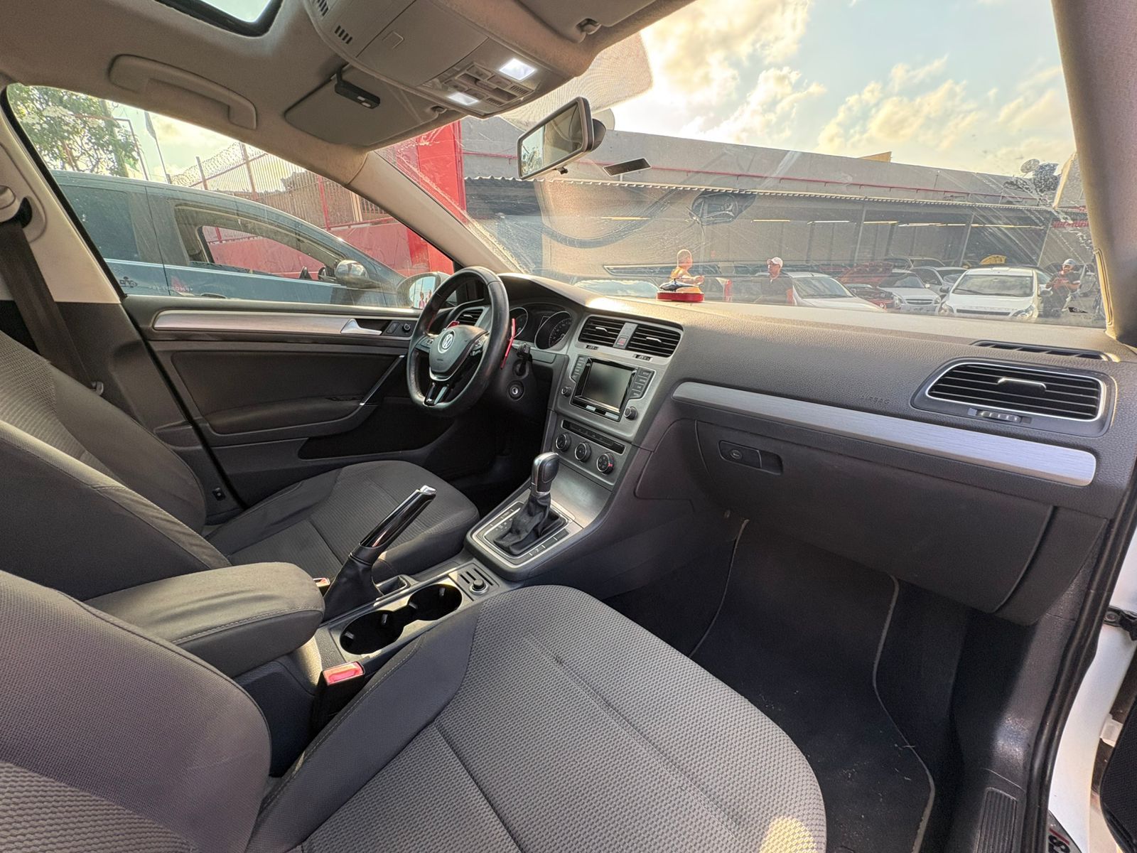 VOLKSWAGEN golf comfortline ac
