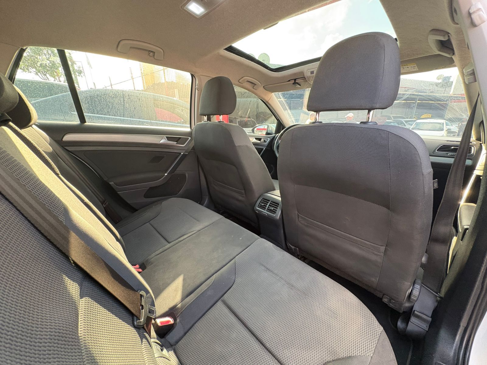 VOLKSWAGEN golf comfortline ac