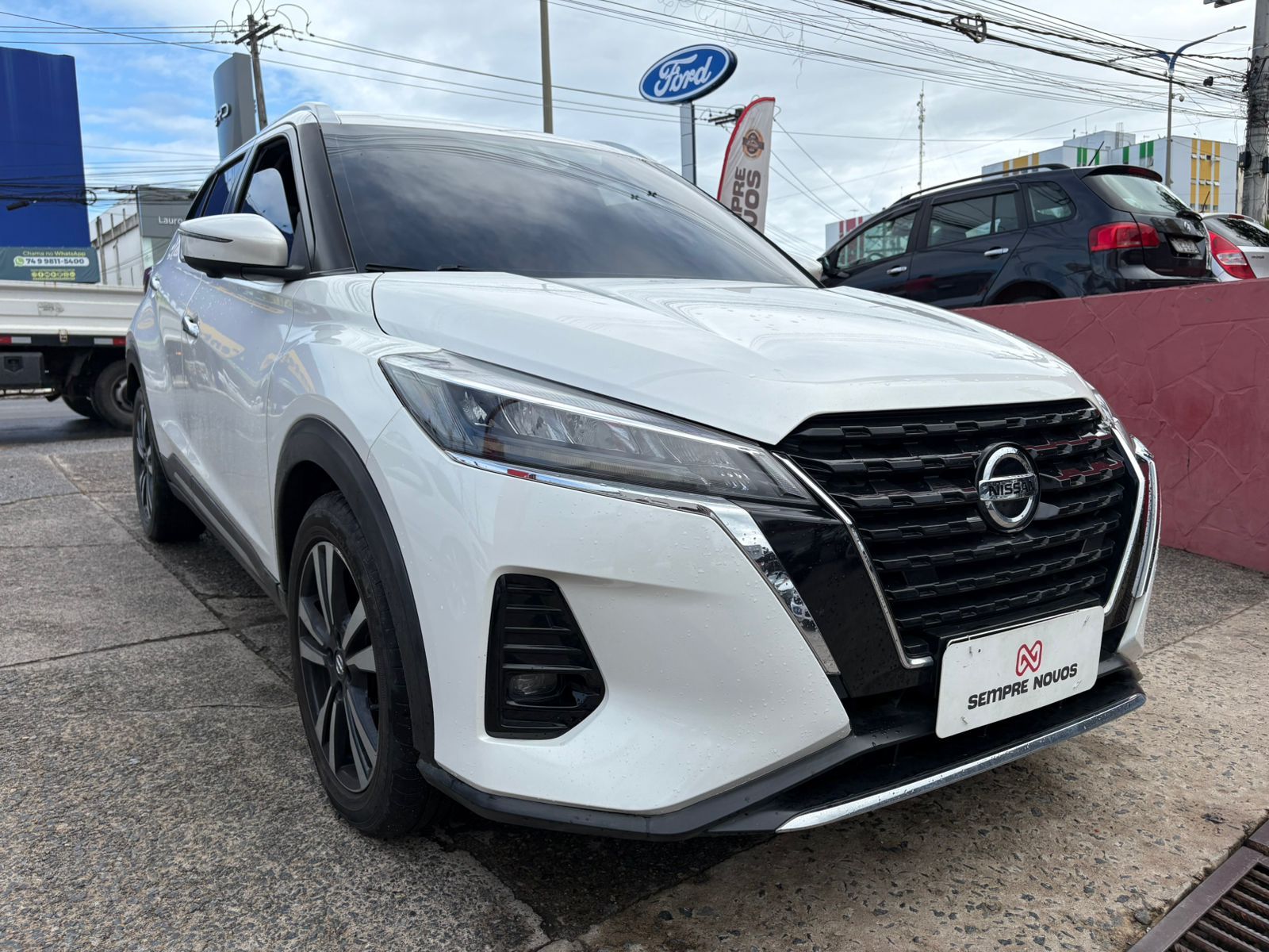 NISSAN kicks exclusi cvt