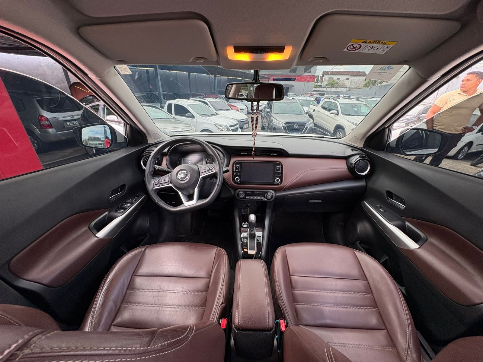 NISSAN kicks exclusi cvt