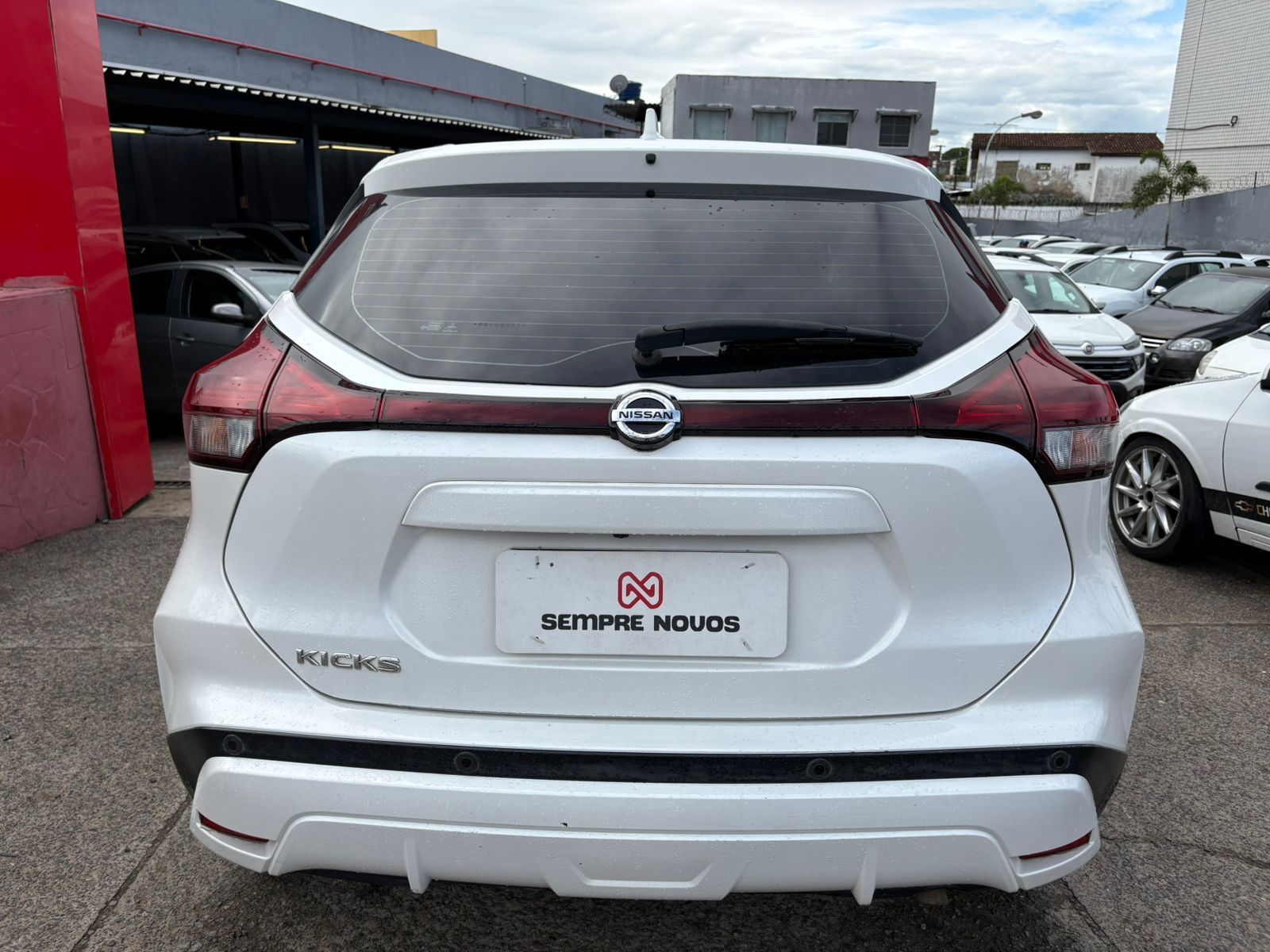 NISSAN kicks exclusi cvt