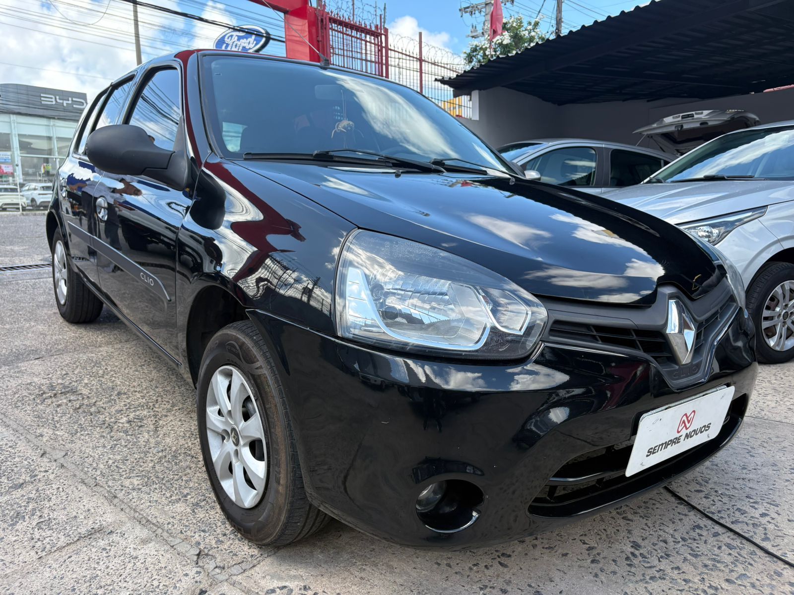 RENAULT clio exp1016vh
