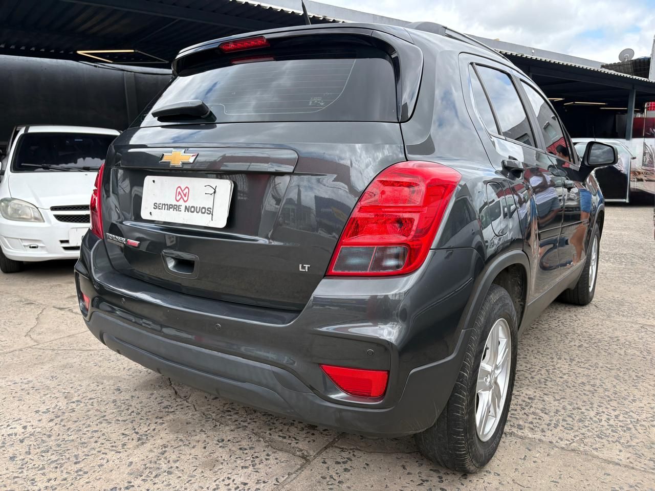 CHEVROLET chev tracker lt