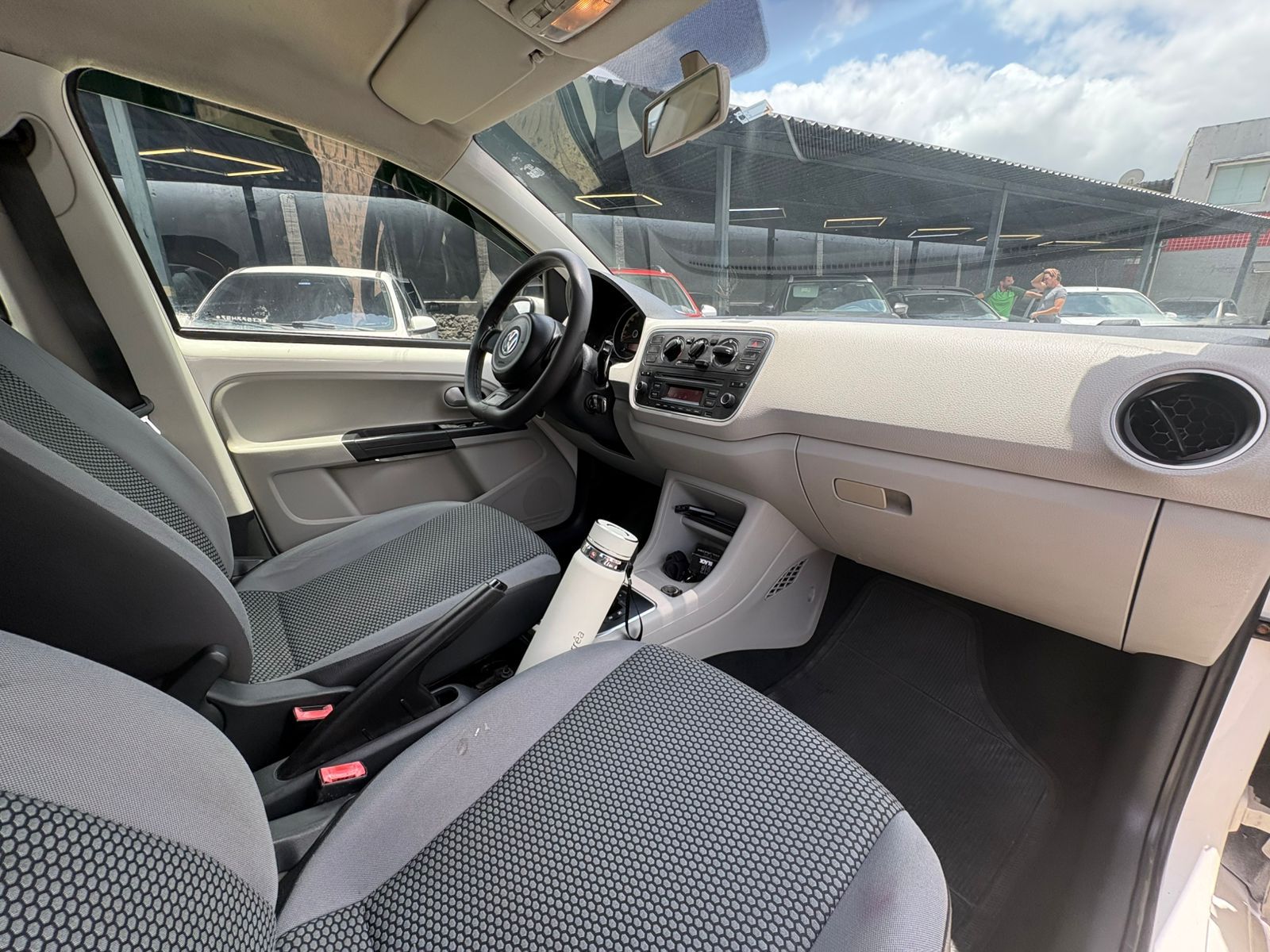 VOLKSWAGEN up move sa