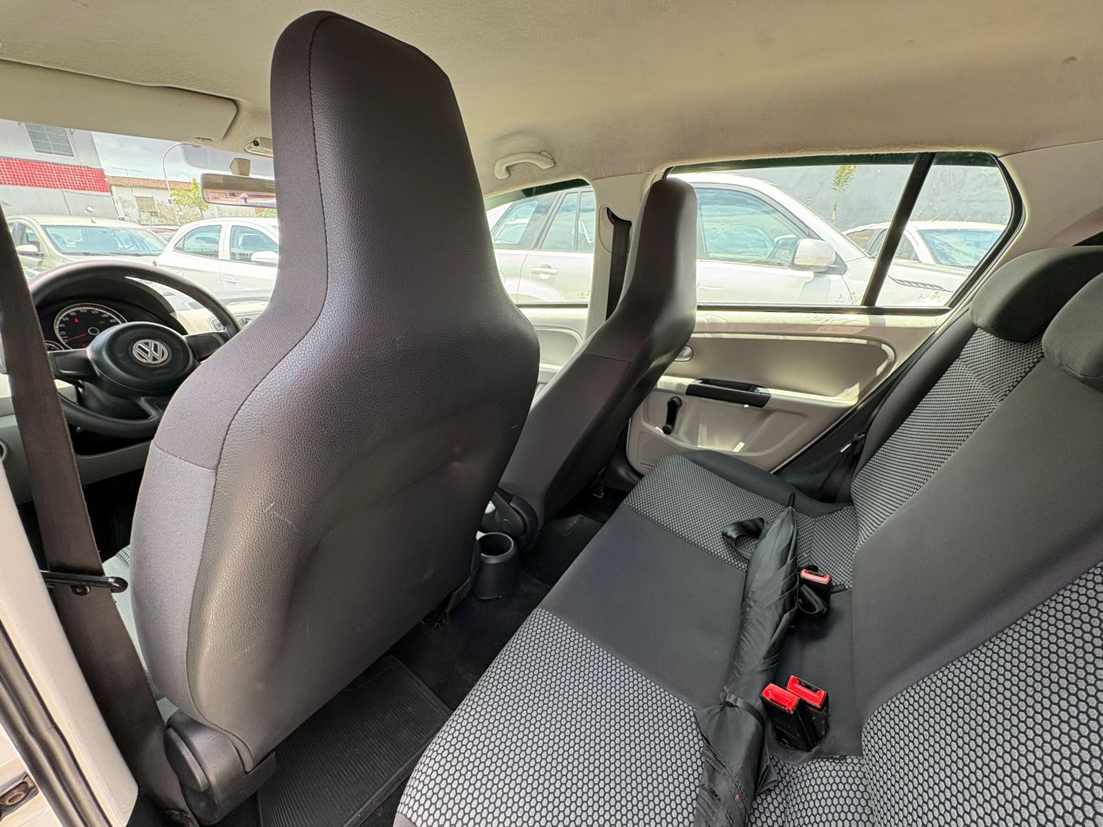 VOLKSWAGEN up move sa