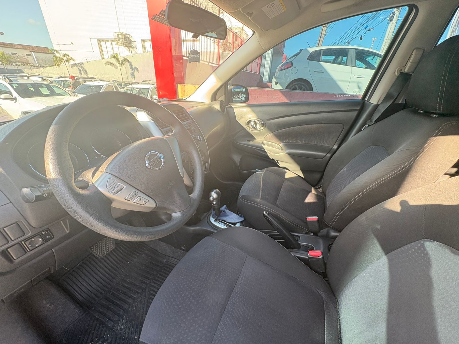 NISSAN versa 16sv cvt