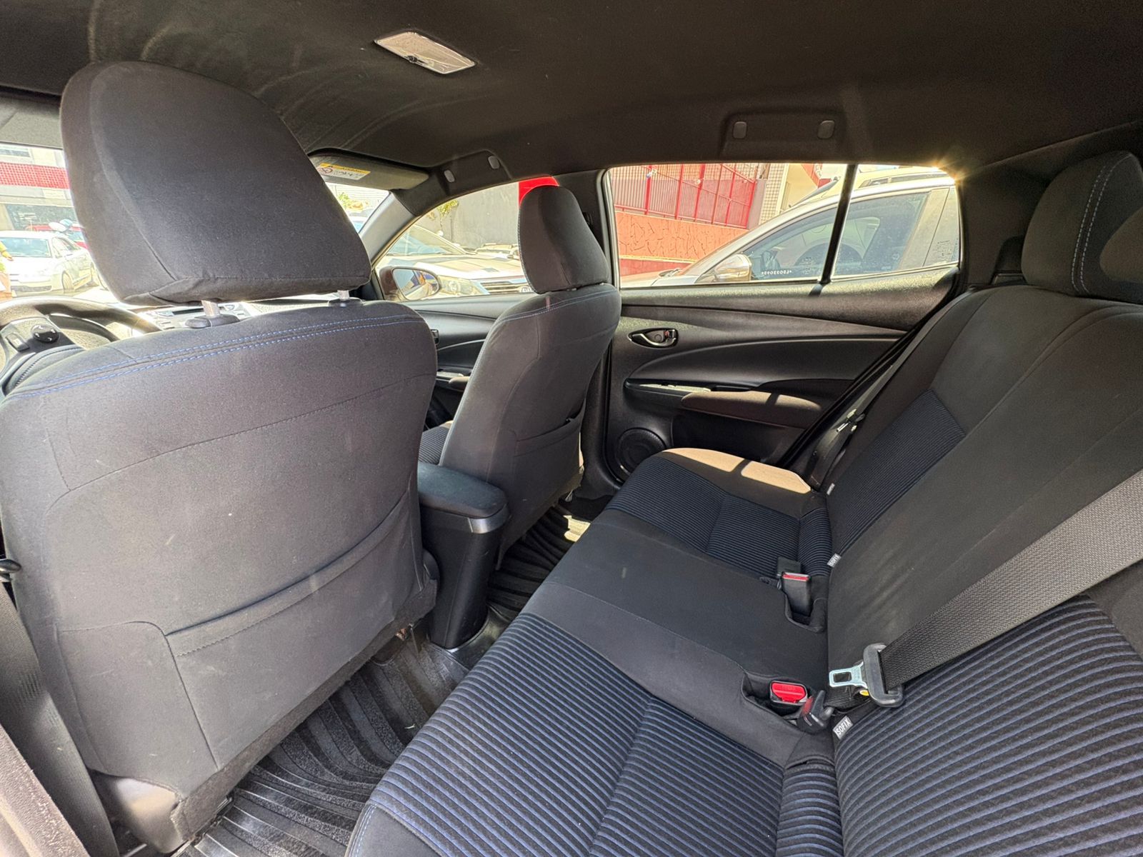 TOYOTA yaris hm xl13live