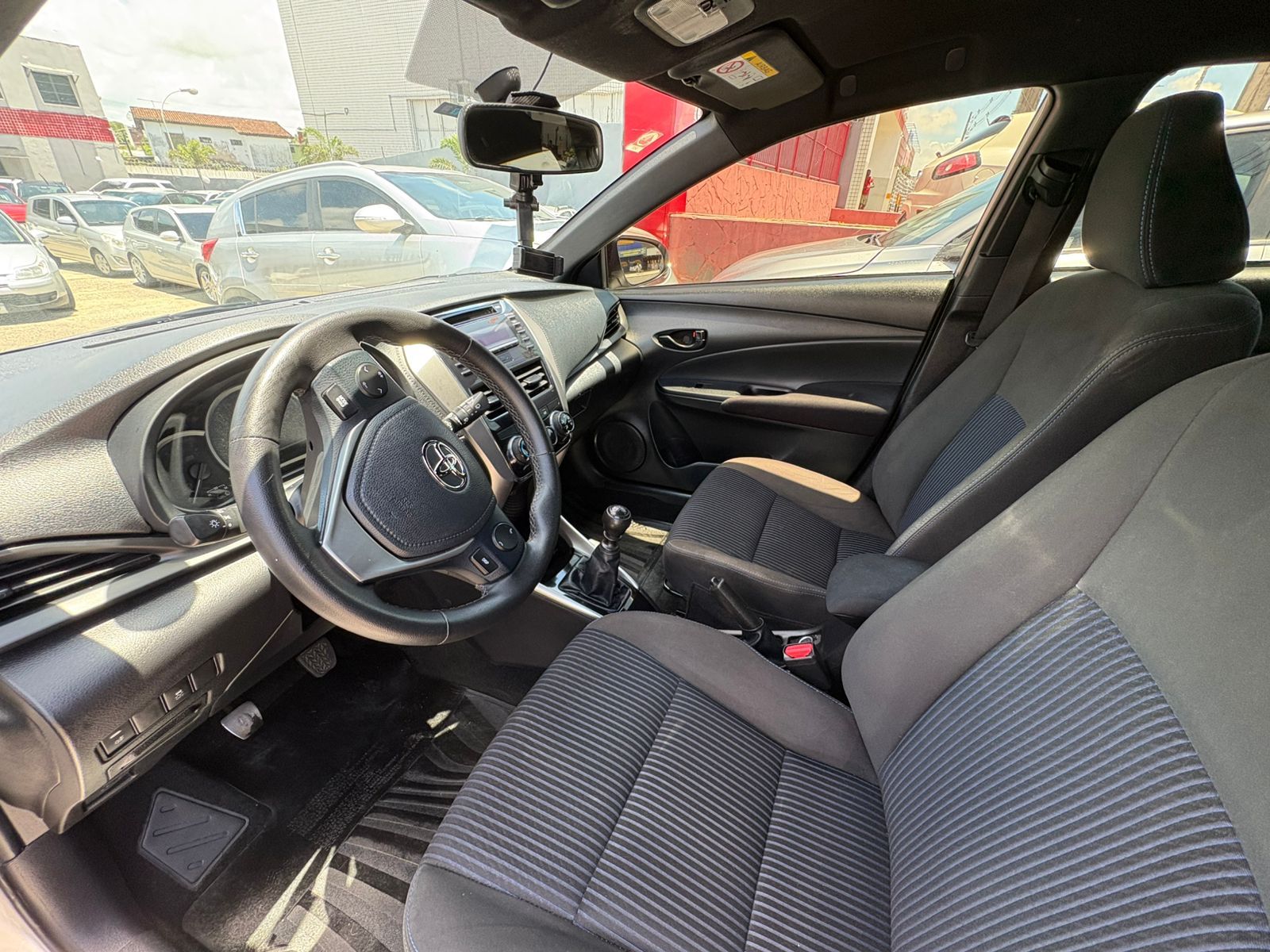 TOYOTA yaris hm xl13live