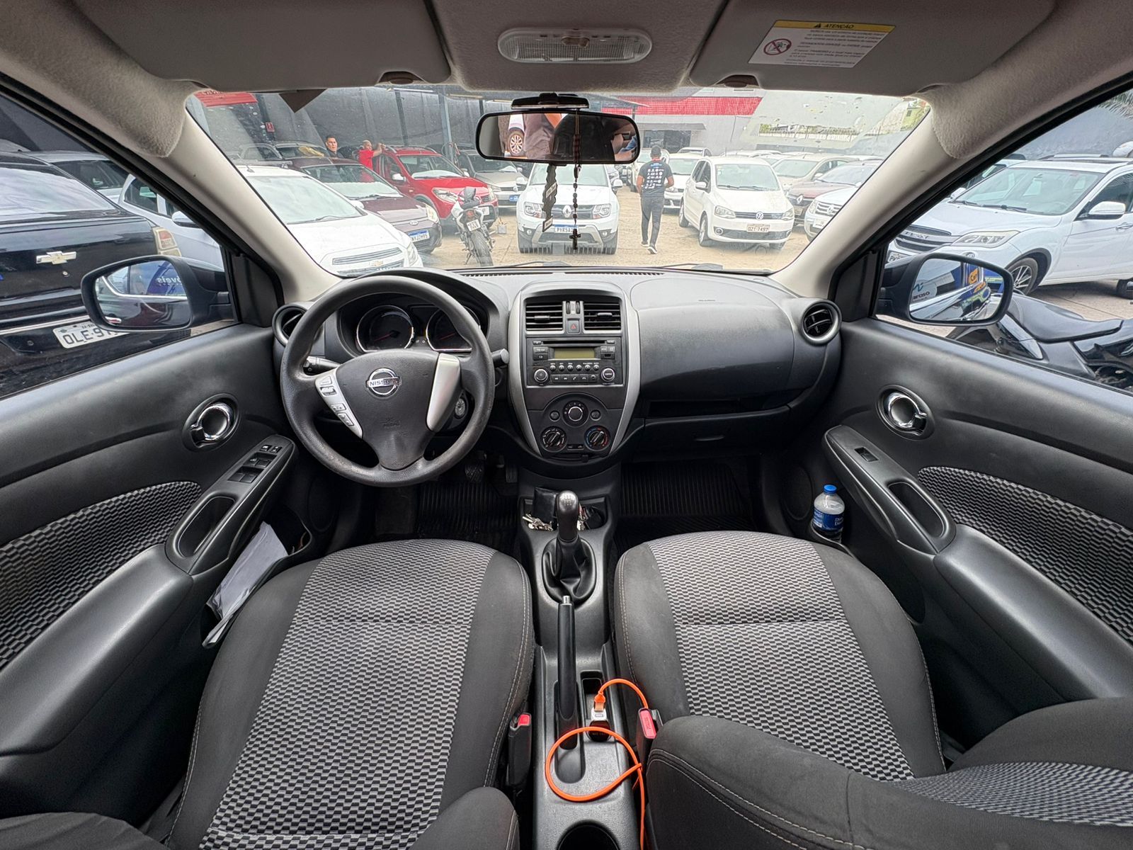 NISSAN versa 16 s